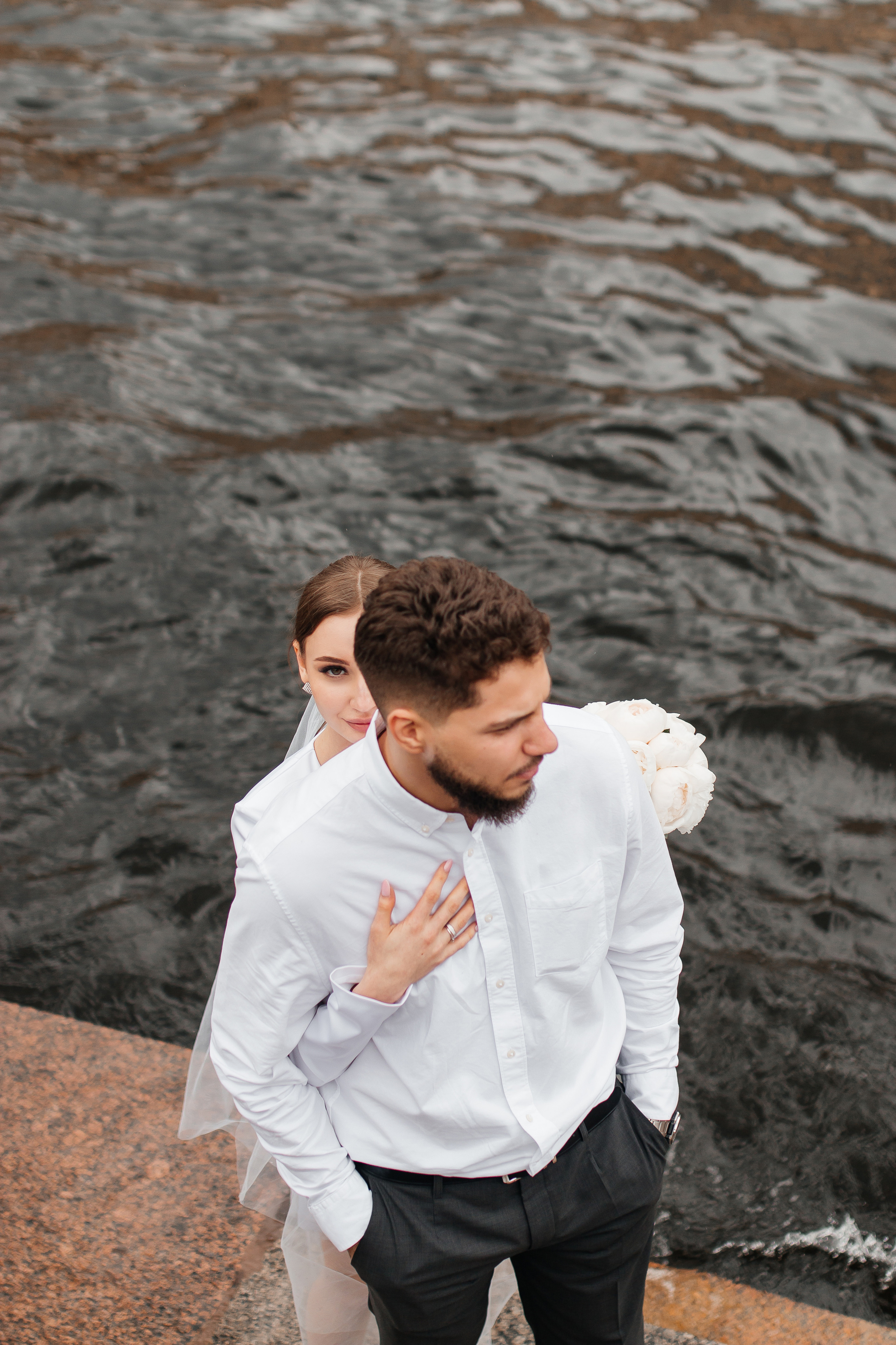 Портретные фотографии молодожёны свадебная фотосессия сборы невесты