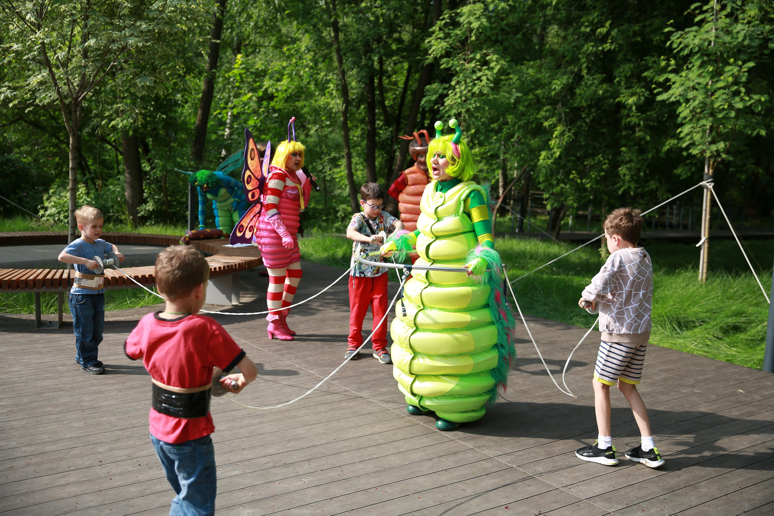 Фабрика радости от «Яркие люди». ZAGLADIN Bureau