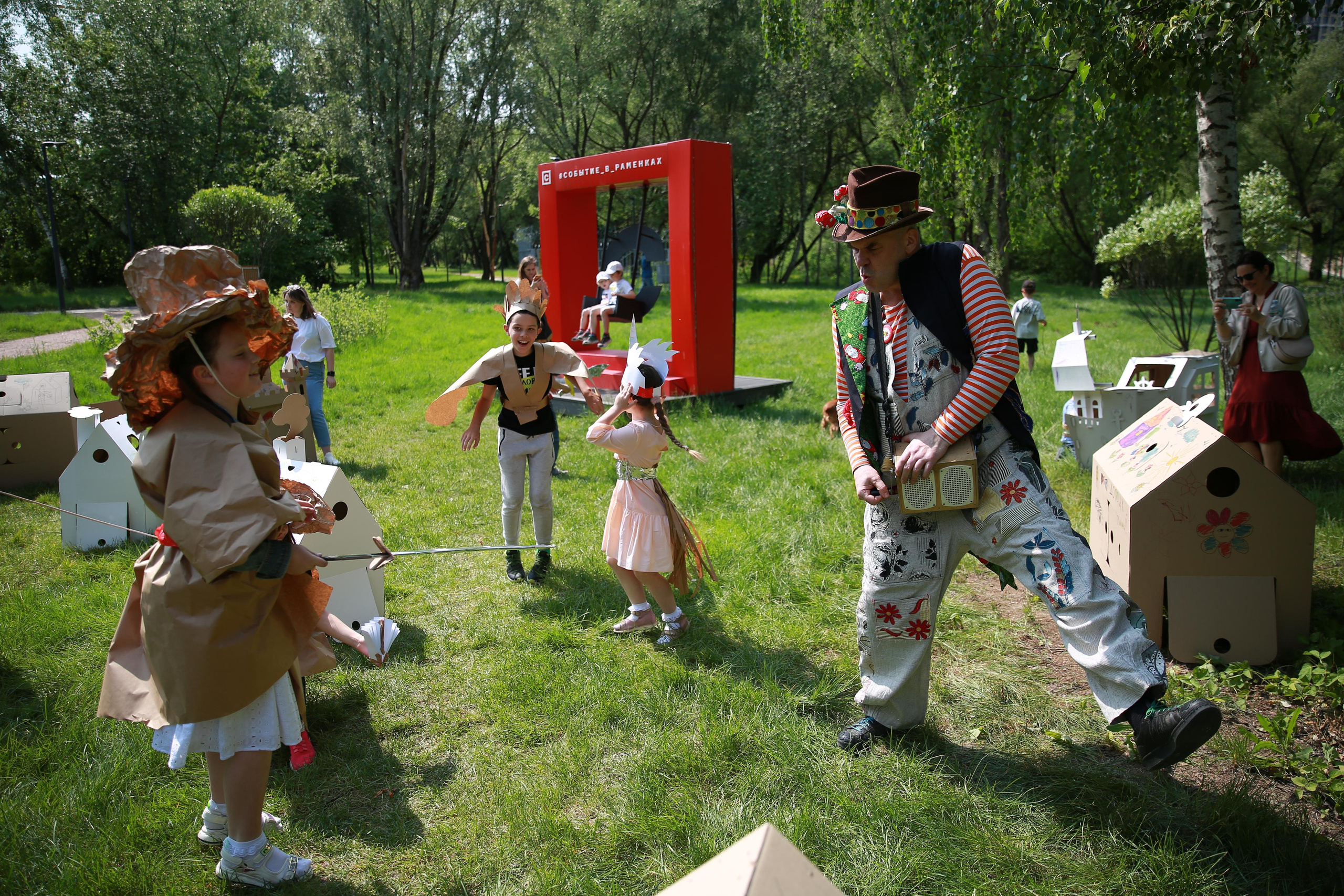 Фабрика радости от «Яркие люди». ZAGLADIN Bureau