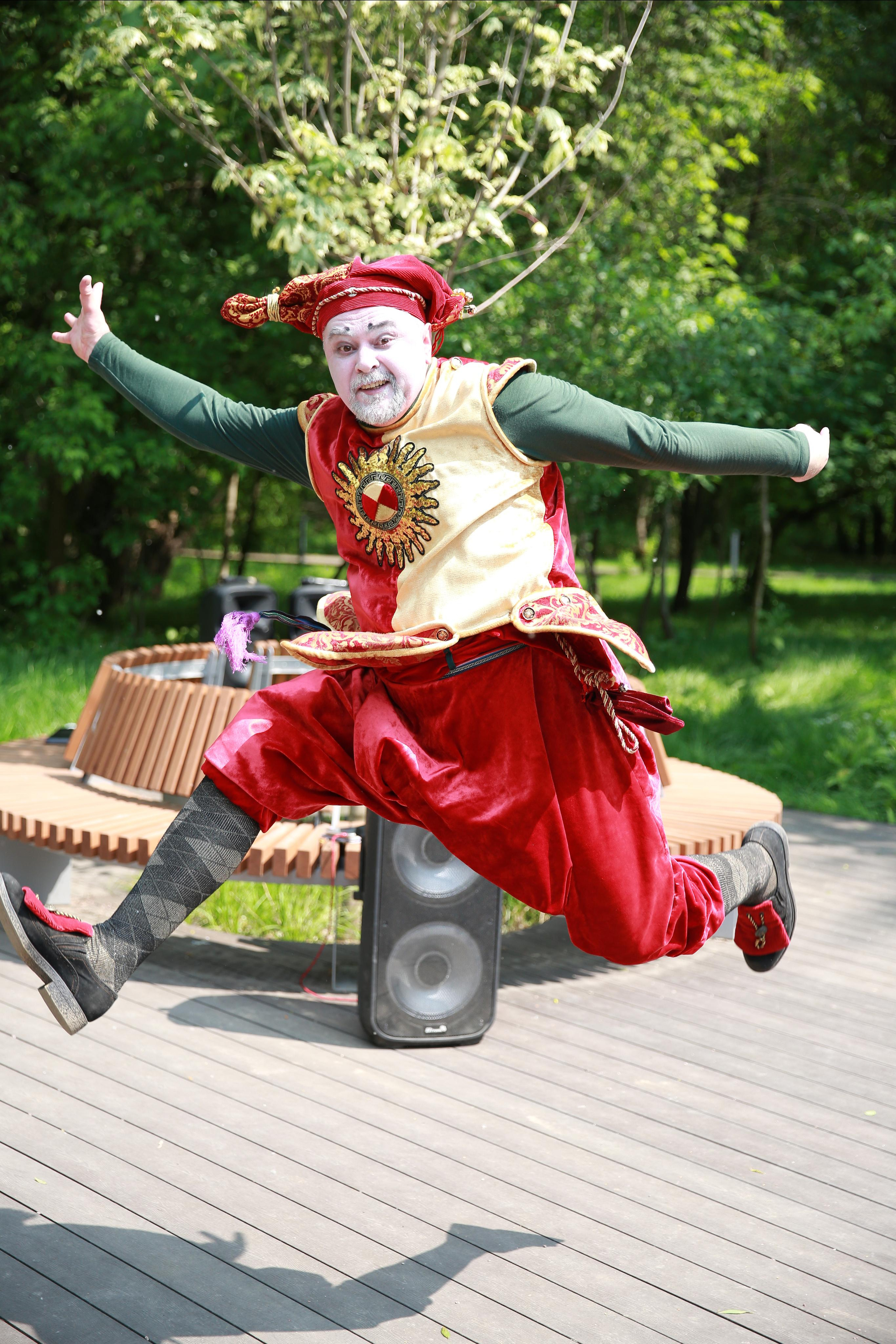 Фабрика радости от «Яркие люди». ZAGLADIN Bureau