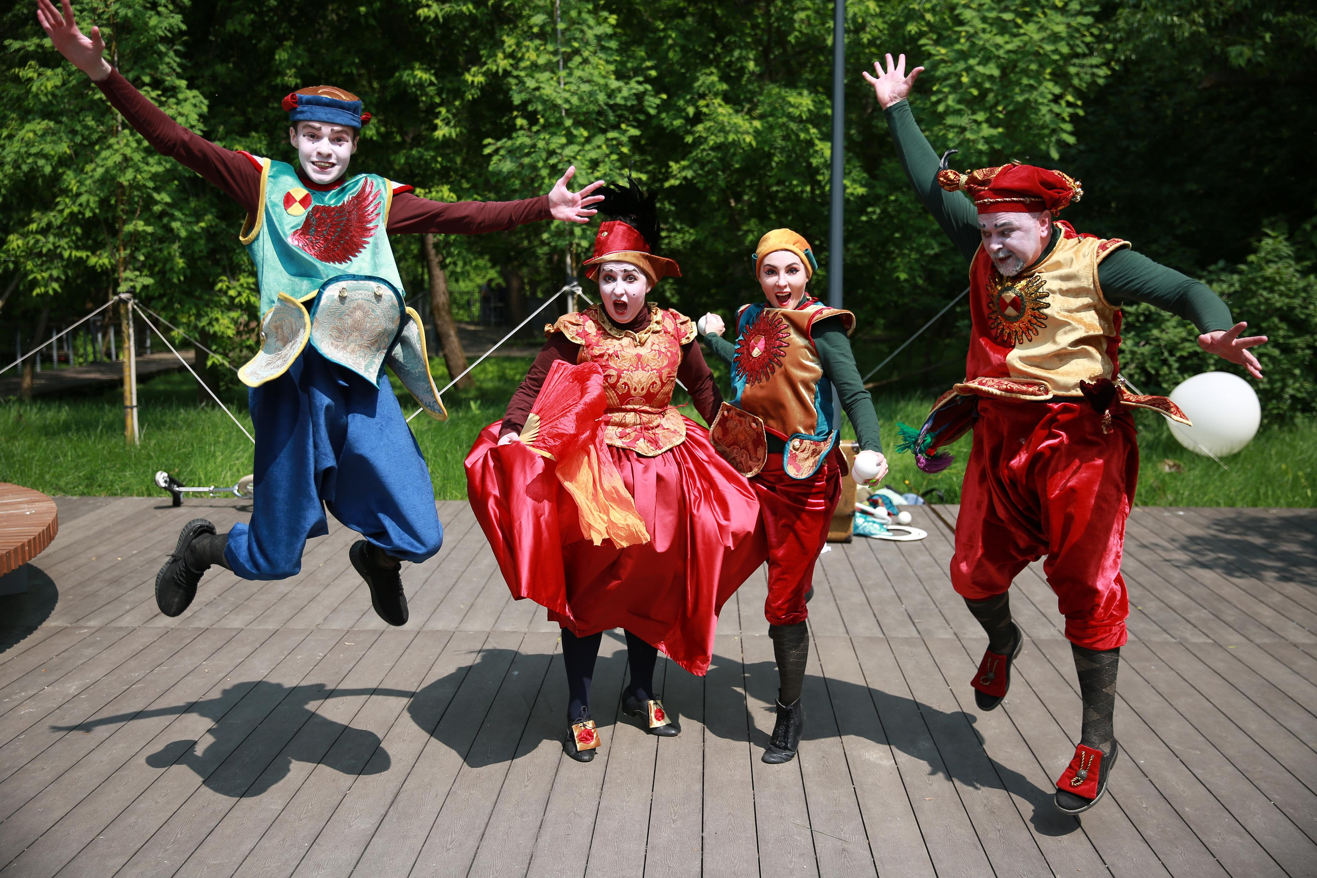 Фабрика радости от «Яркие люди». ZAGLADIN Bureau