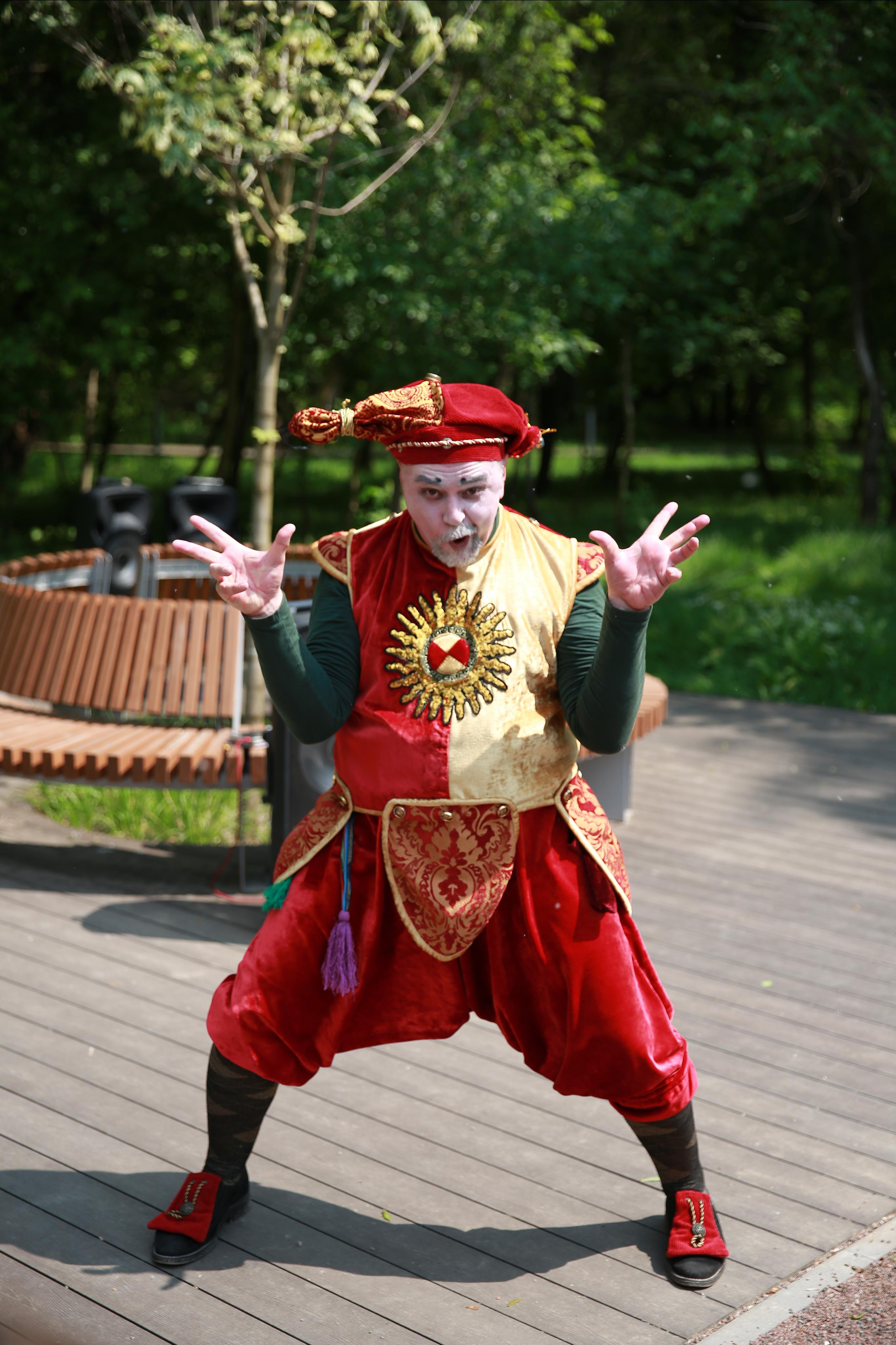 Фабрика радости от «Яркие люди». ZAGLADIN Bureau