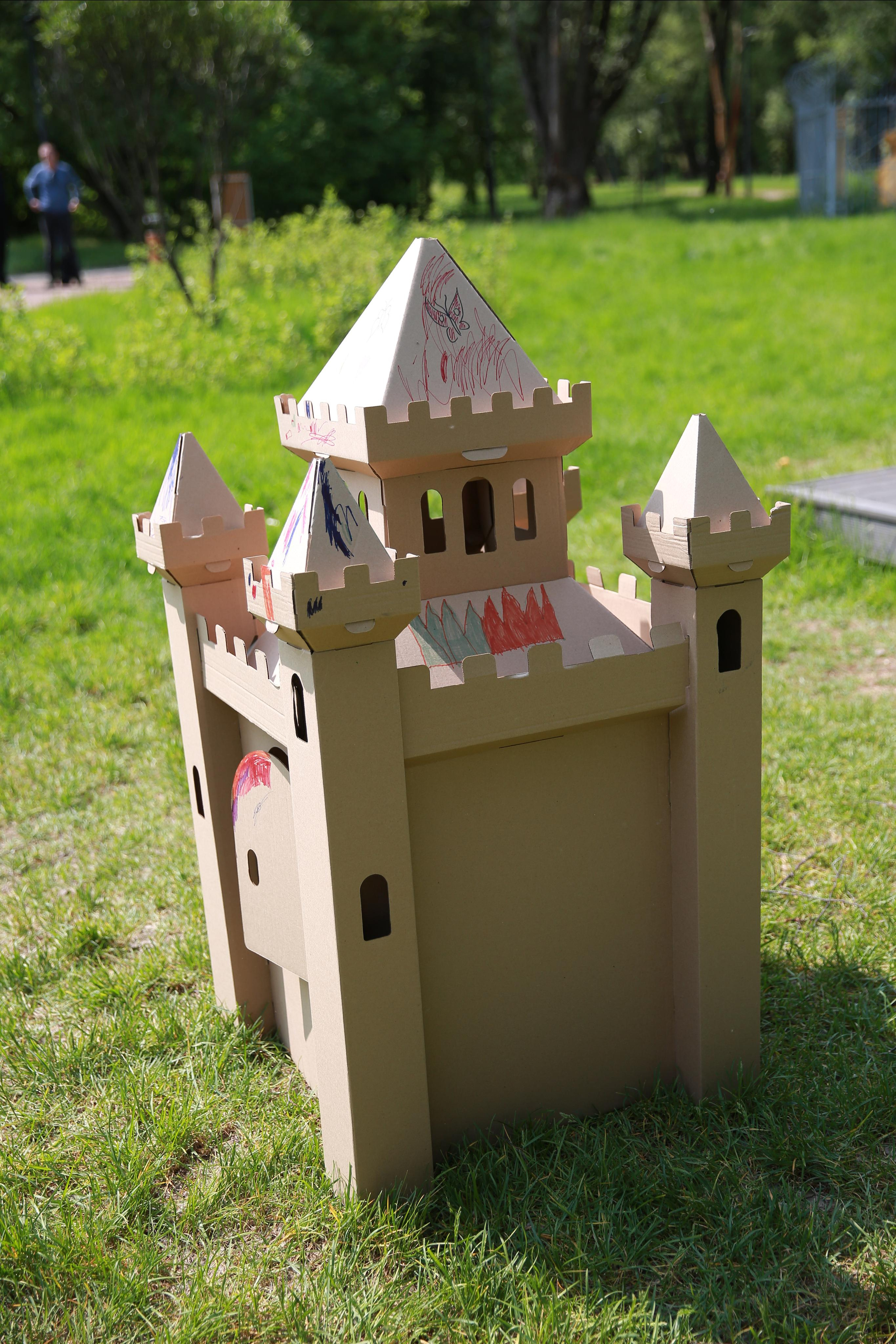 Фабрика радости от «Яркие люди». ZAGLADIN Bureau