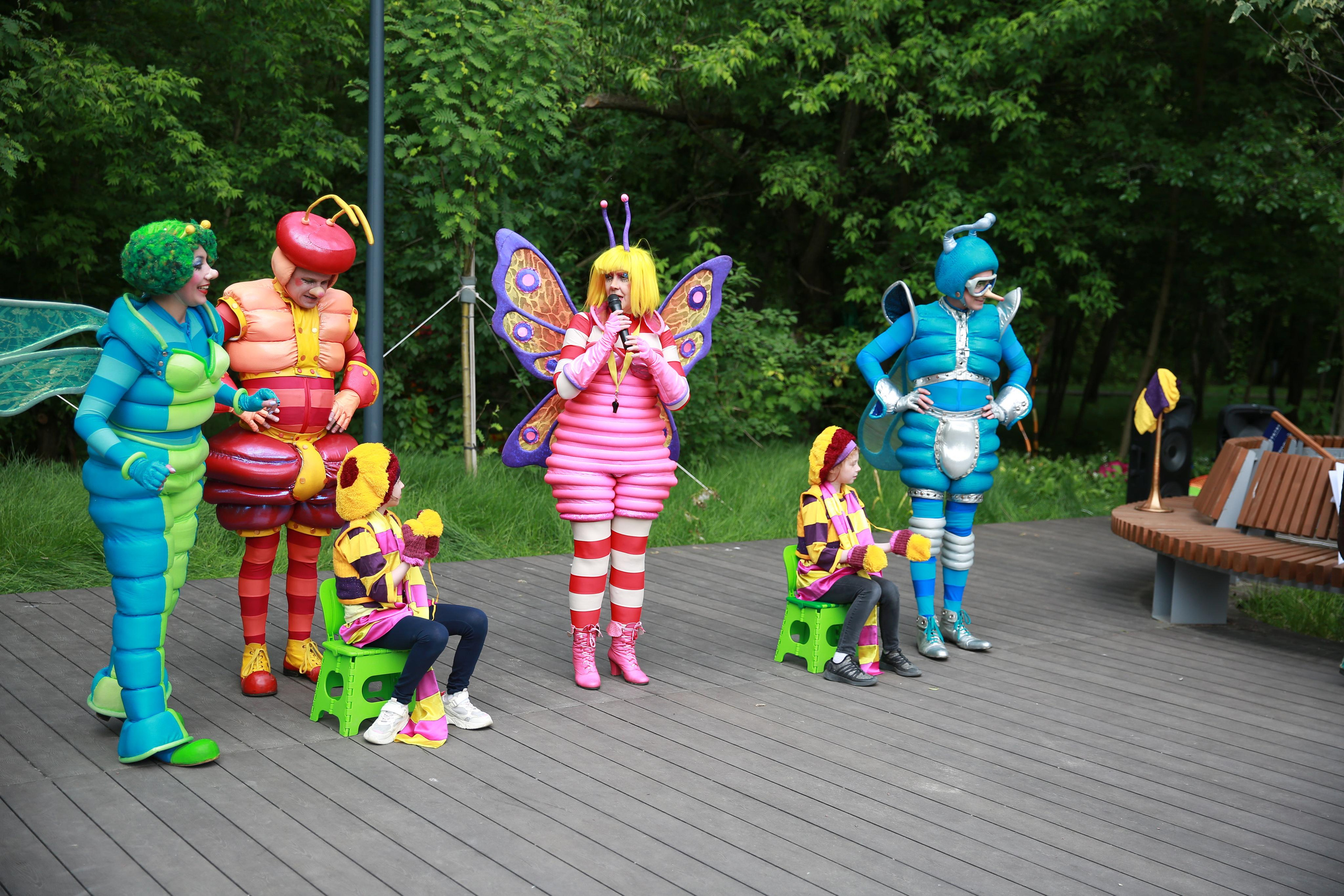 Фабрика радости от «Яркие люди». ZAGLADIN Bureau