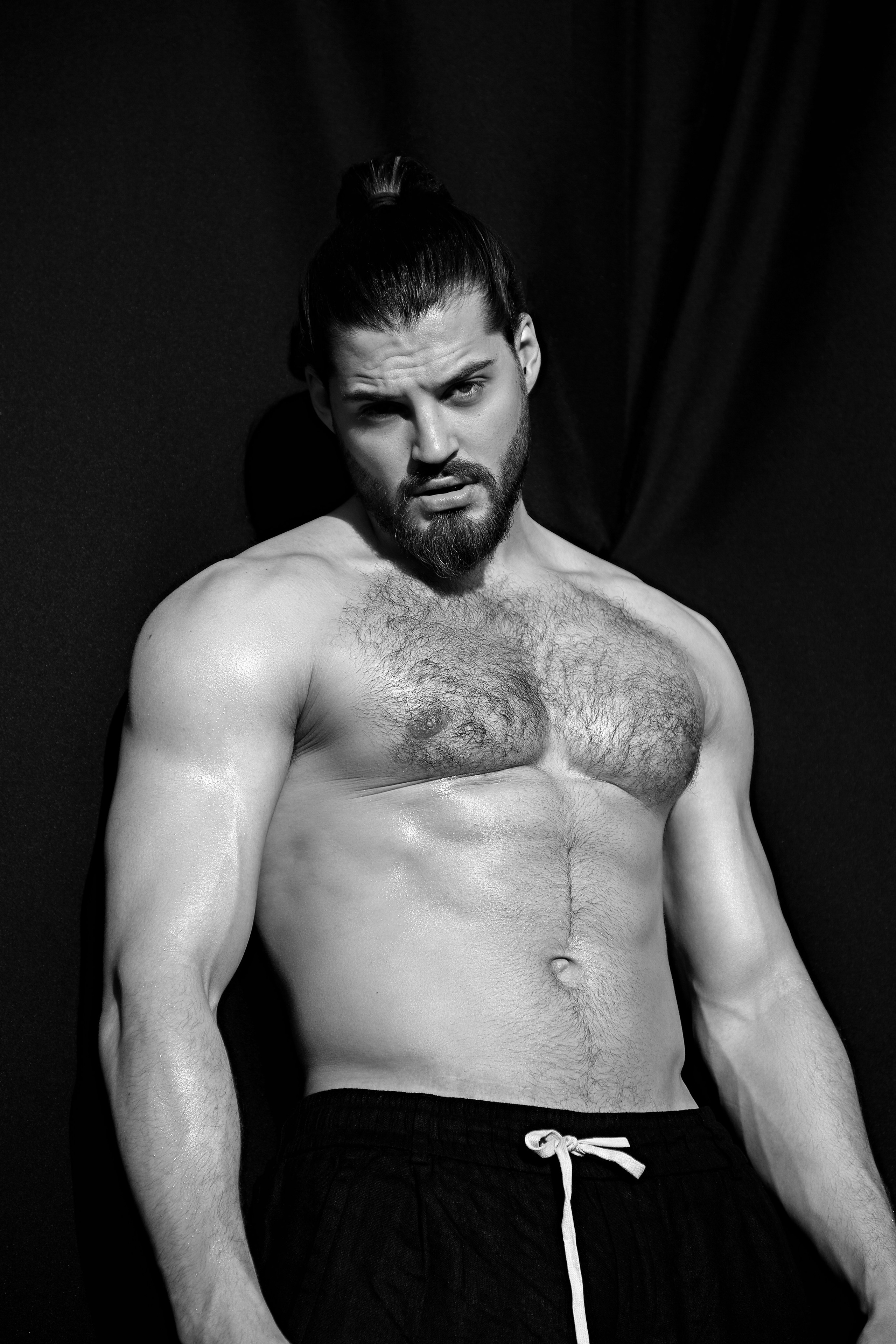 Дмитрий Калинин. Портретный Студийный и уличный фотограф Москва. Индивидуальные, Семейные, Беременность, Будуар, Каталог, контент съемки для блога и бизнеса