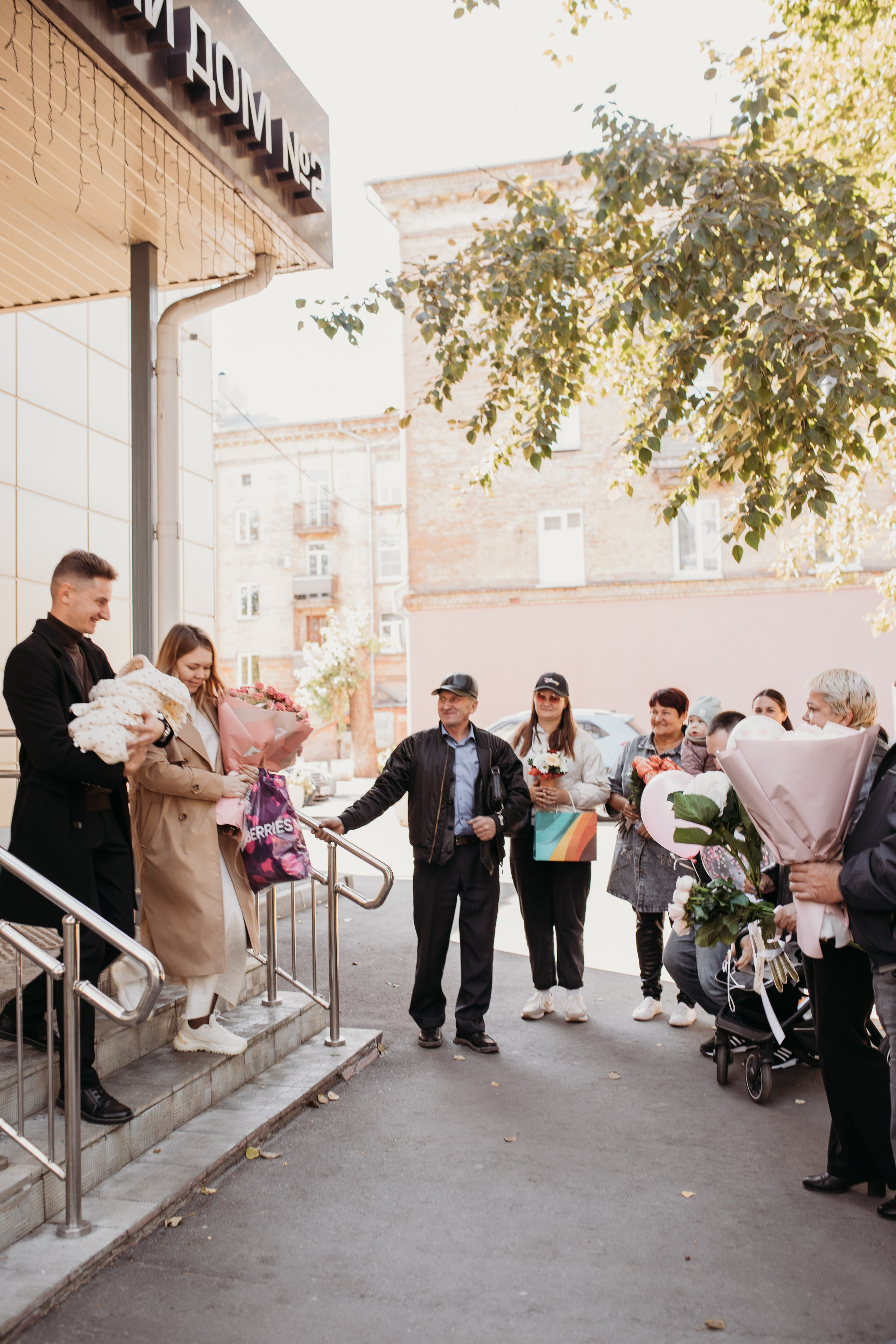 Фотосъемка выписки. Фотограф новорожденных в г. Барнаул Ренпенинг Катерина