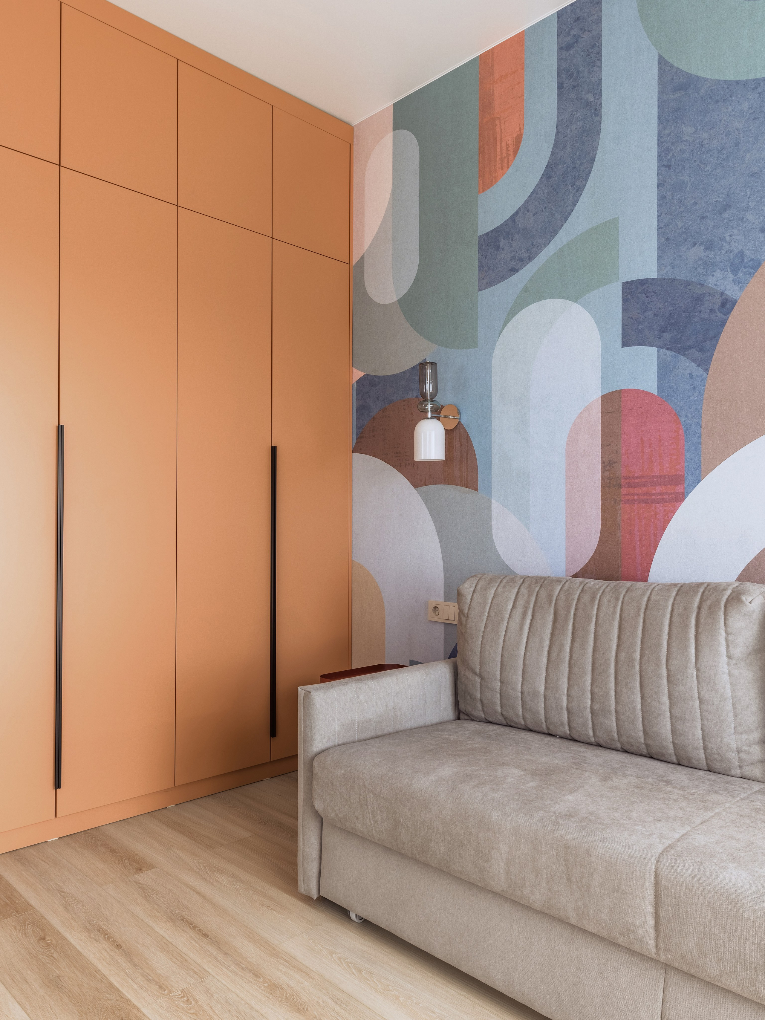 Дизайн яркой квартиры для аренды в Санкт-Петербурге ЖК Наследие интерьер от Ксении Новиковой ksudsgn цвета авторский стиль центр города. Интерьерный дизайнер из Петербурга — Ксения Новикова | ksudsgn