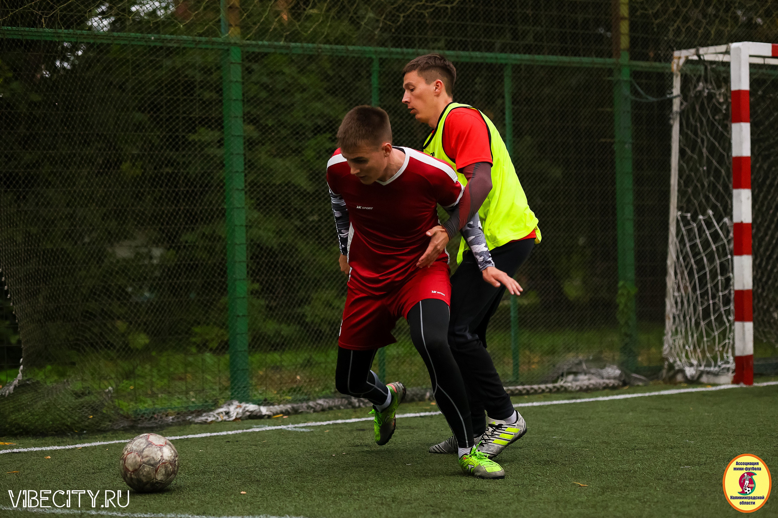 ИГРЫ МИНИ-ФУТБОЛЬНОЙ И КОРПОРАТИВНОЙ ЛИГИ. VIBECITY.RU Вайб Сити Ру Фоторепортажи Фотоотчеты Калининград