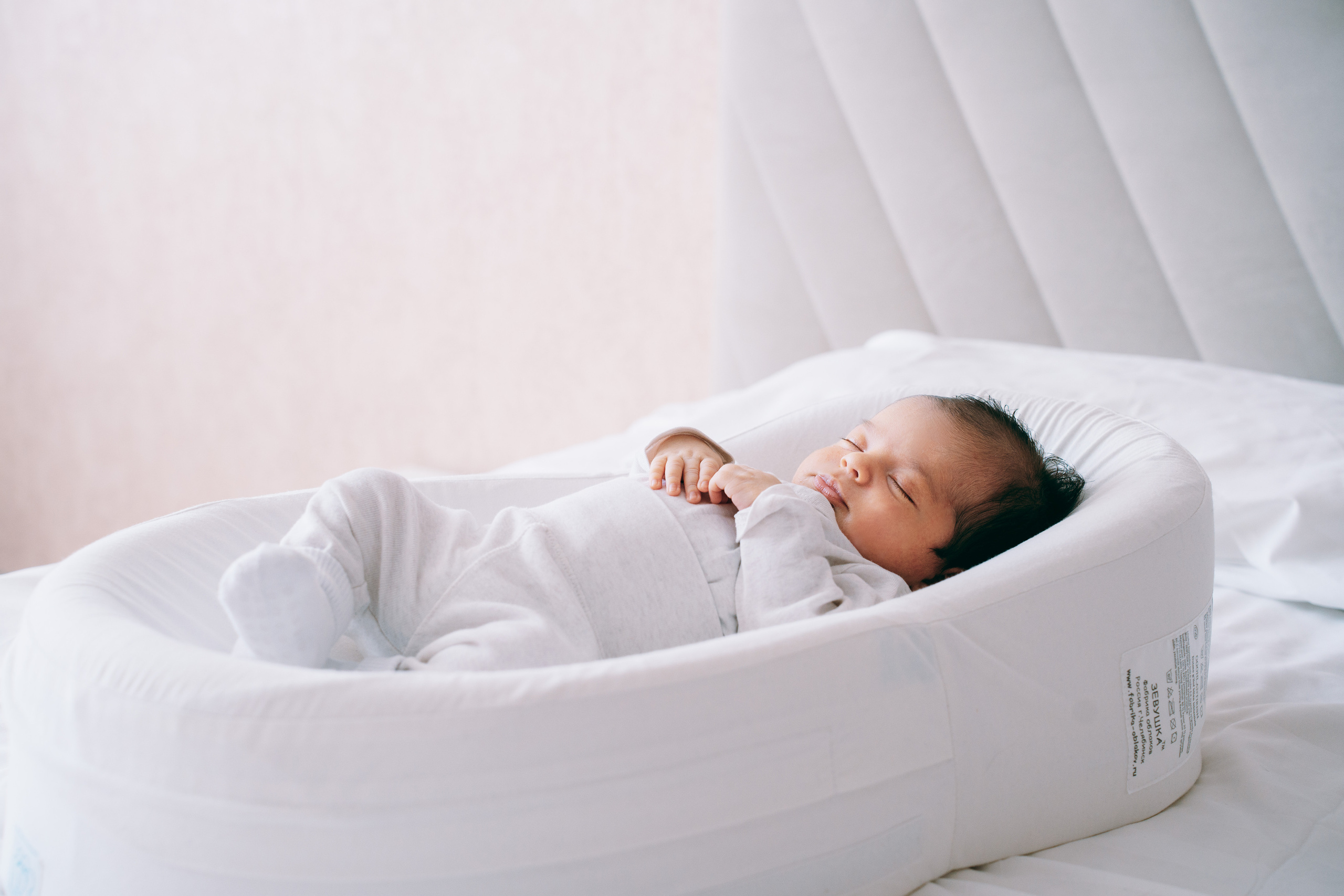 Семейная домашняя фотосессия новорожденного. Фотограф для семей и экспертов в г. Воронеж Ирина Круглова