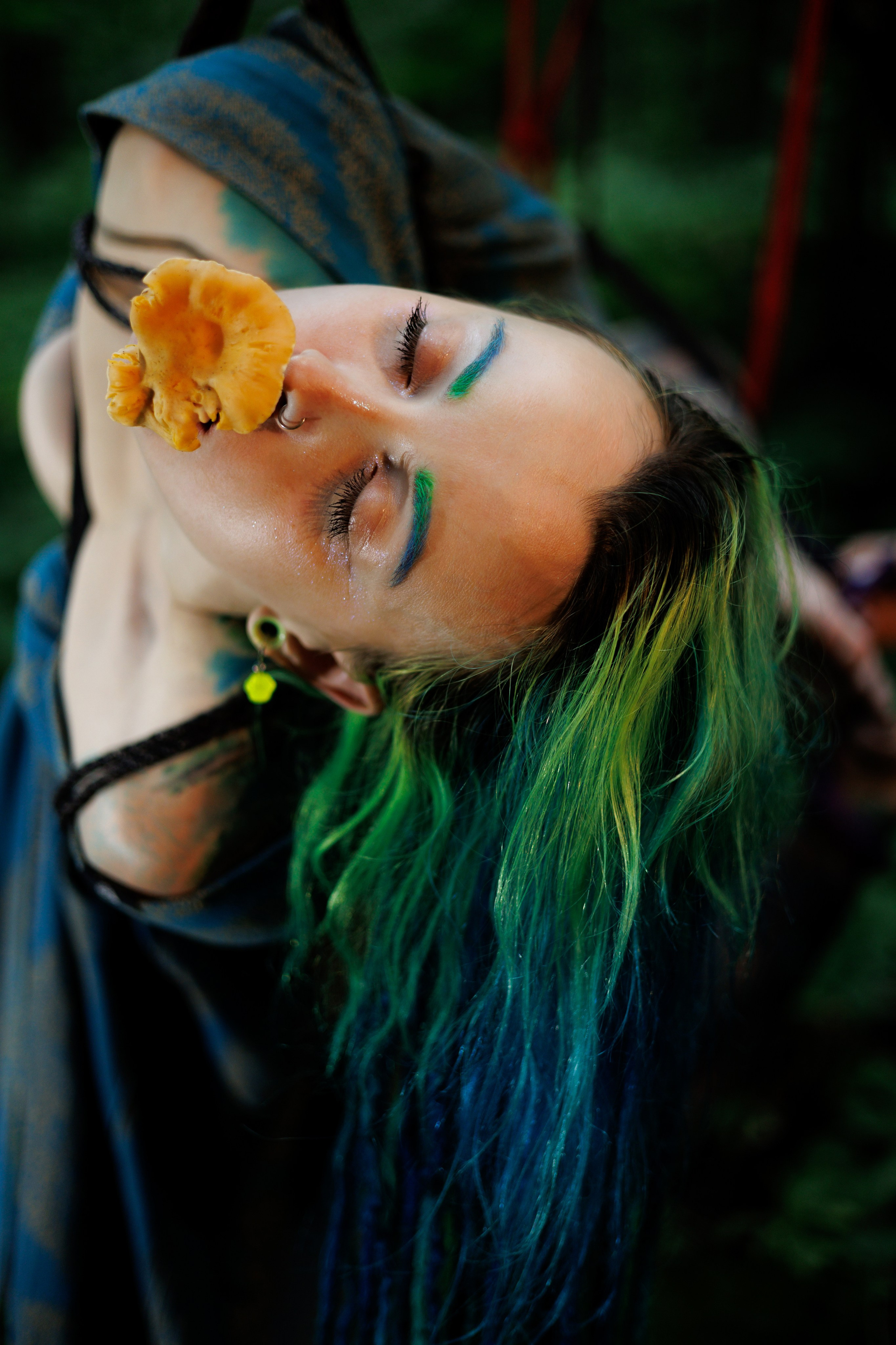 Индивидуальная портретная фотосессия в лесу