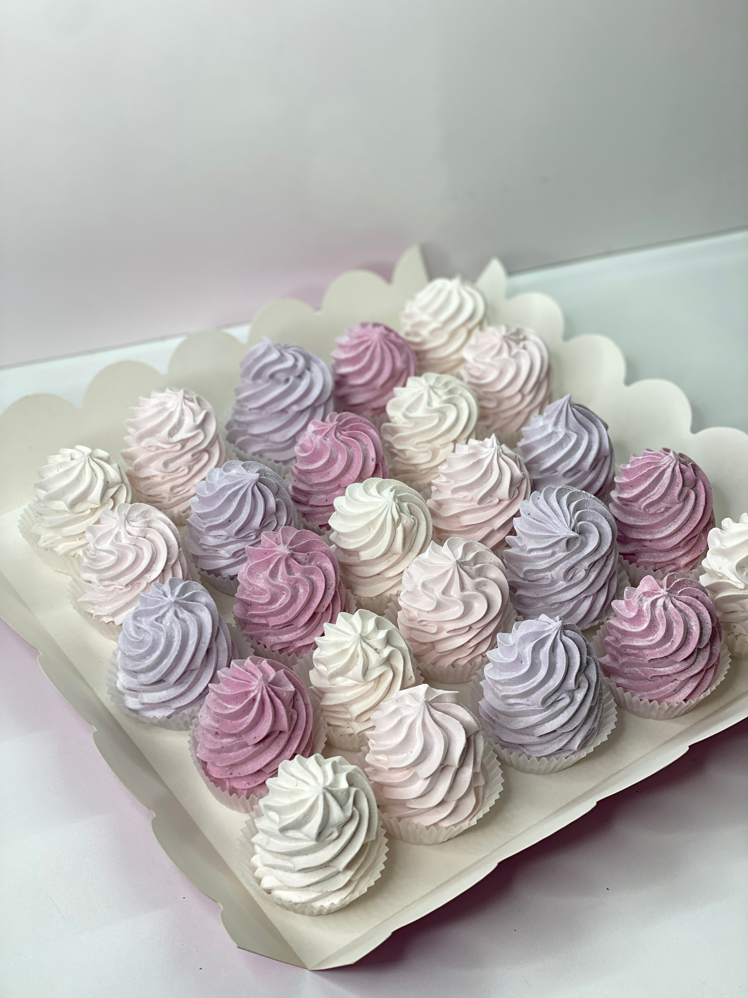 Завитки. Katyasugarsugar капкейки, зефир, торты Москва