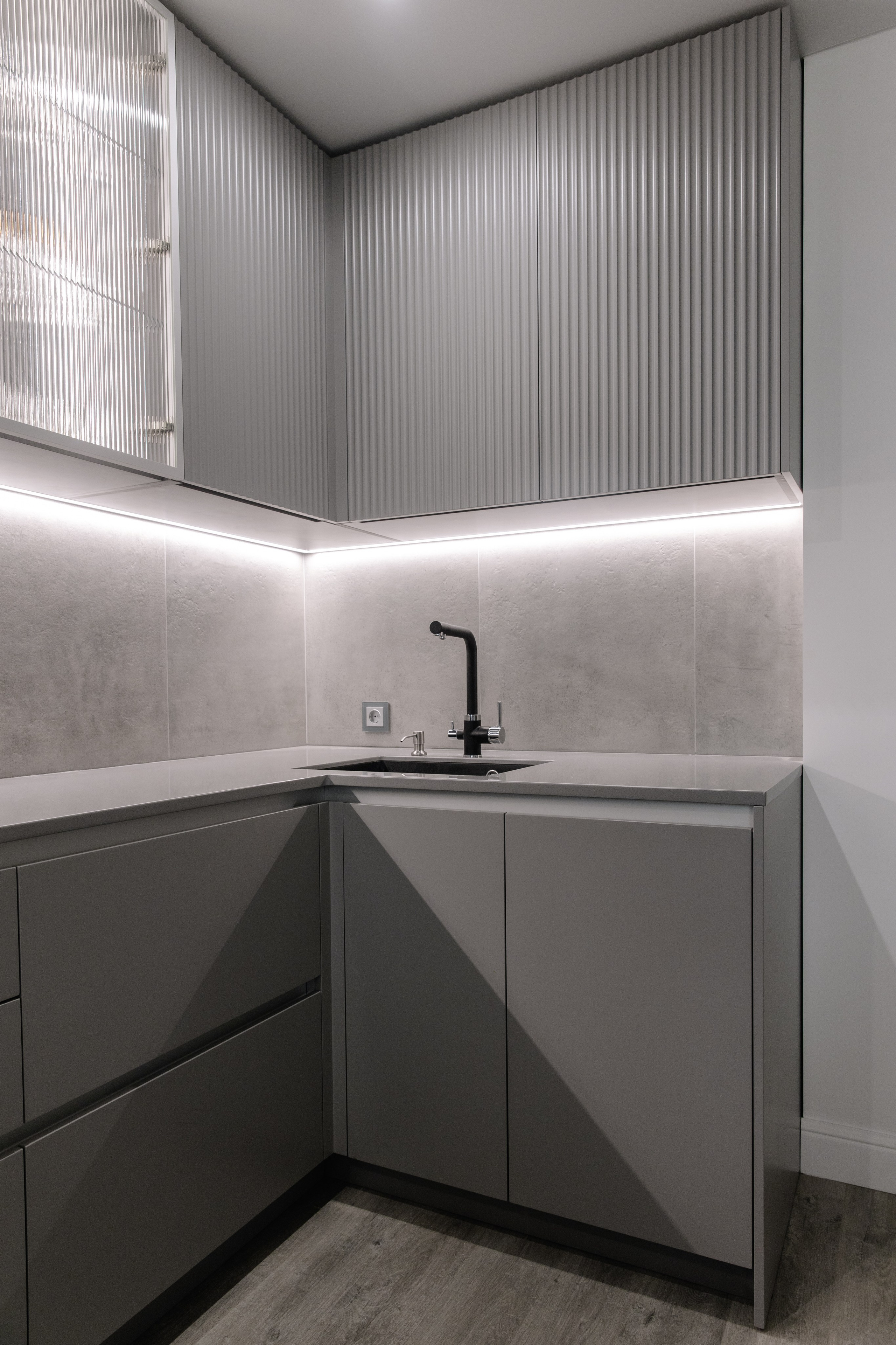 Кухня на заказ в Томске Шевченко. ГУДРУМ — Мебель на заказ в Томске | Кухни | Шкафы | Стулья и Столы