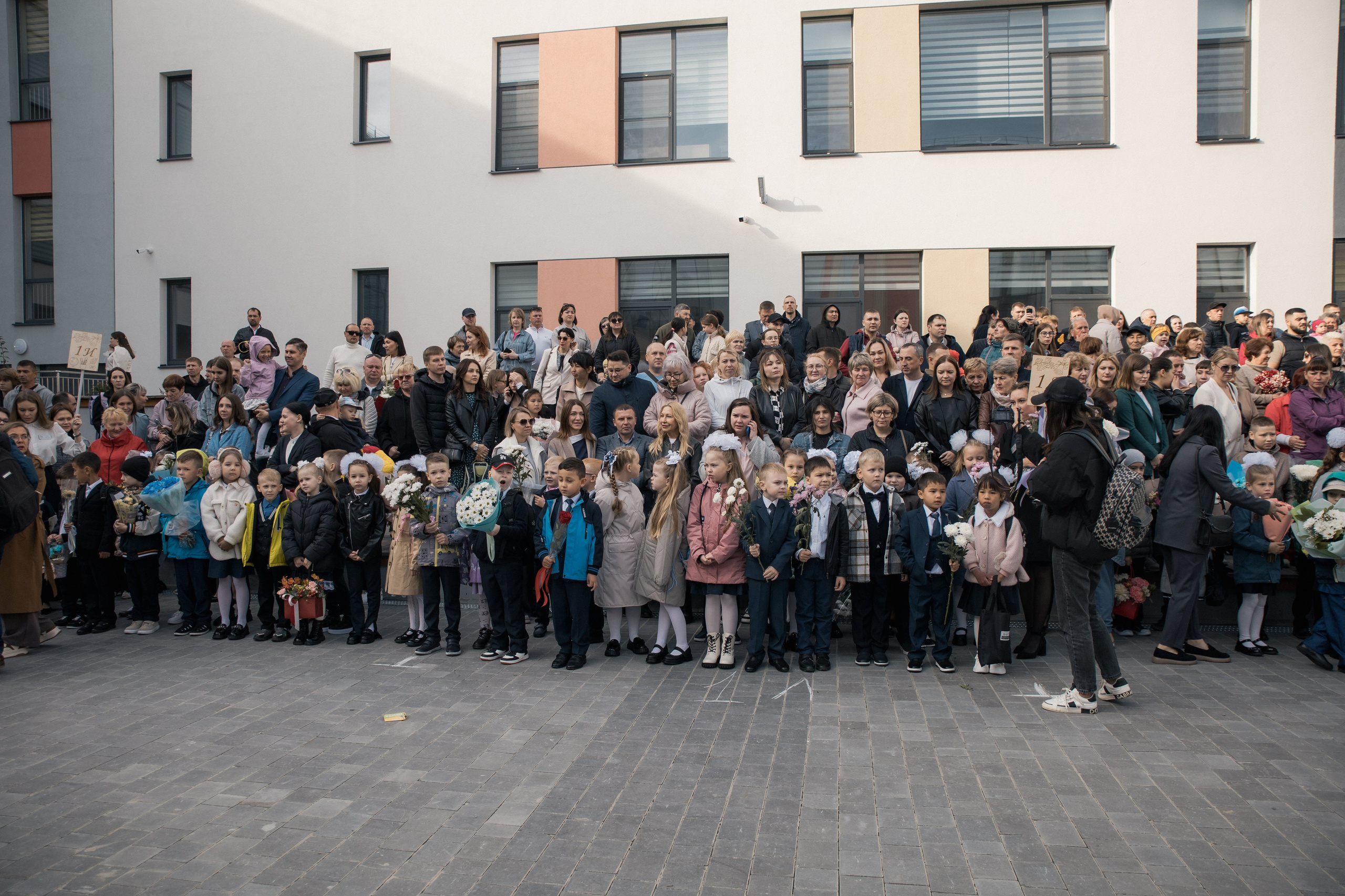 Наши услуги. Выпускные альбомы в Тюмени для школ, садов, вузов спортивных секций