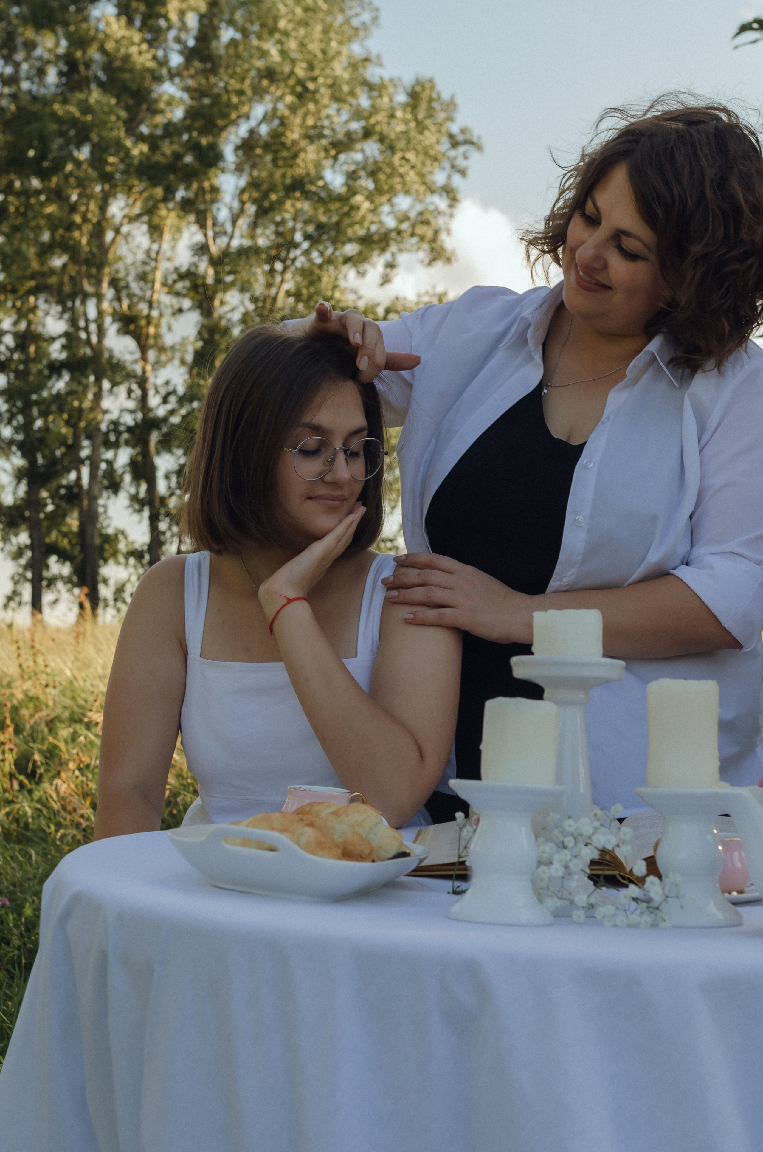 Мама и ее прекрасные дочери. Летняя съемка. Семейный фотограф в Барнауле Ирина Ястребова