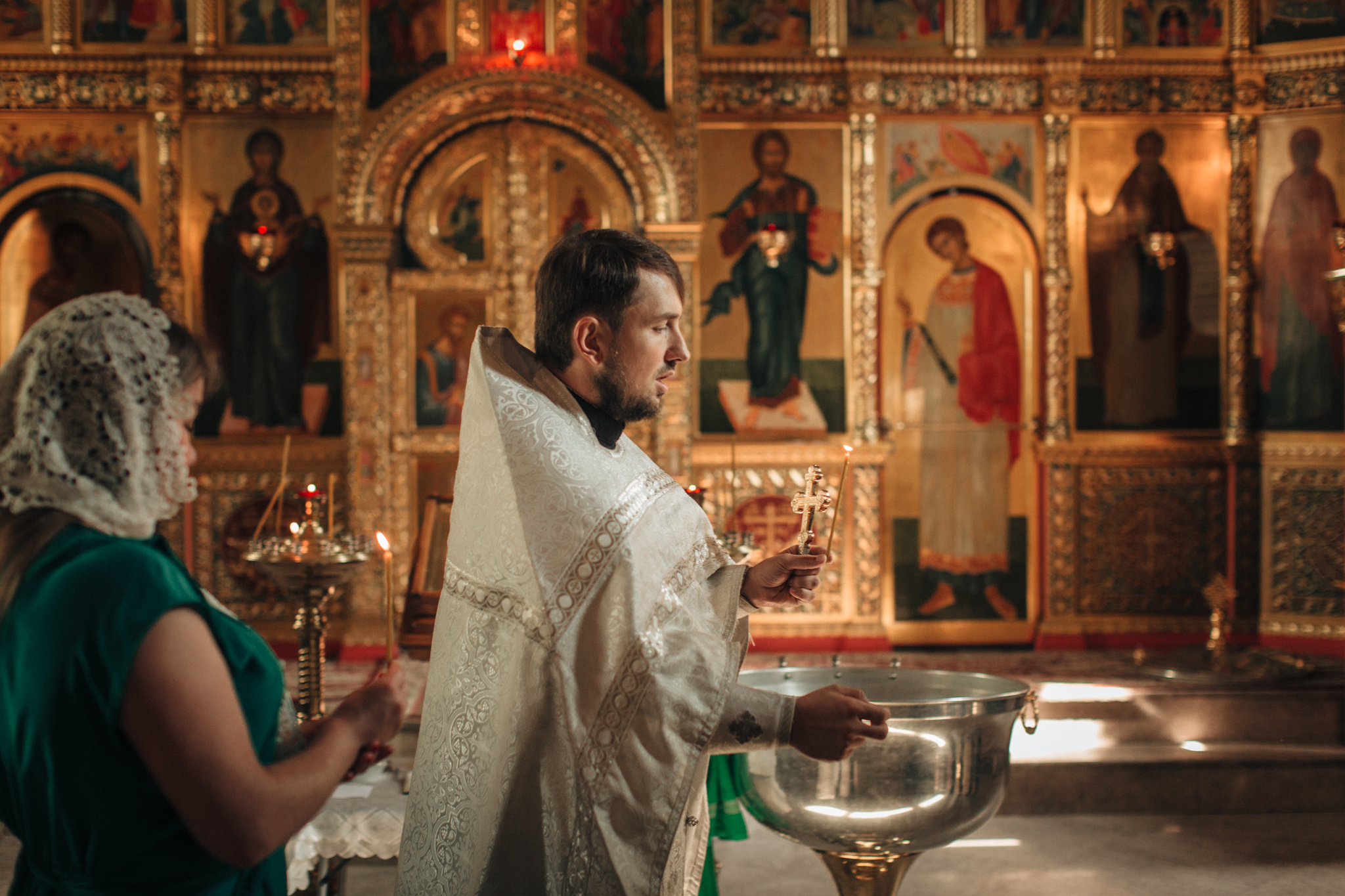 Крещение Ильи в храме преподобного Сергея Радонежского на Рязанке. Детский и семейный фотограф с животными в Москве Гурьева Надежда