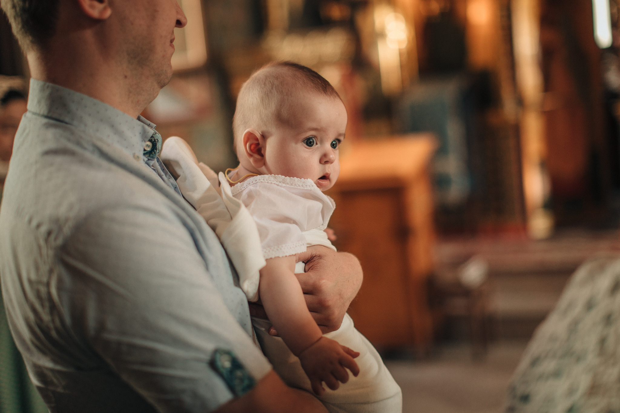 Крещение Ильи в храме преподобного Сергея Радонежского на Рязанке. Детский и семейный фотограф с животными в Москве Гурьева Надежда