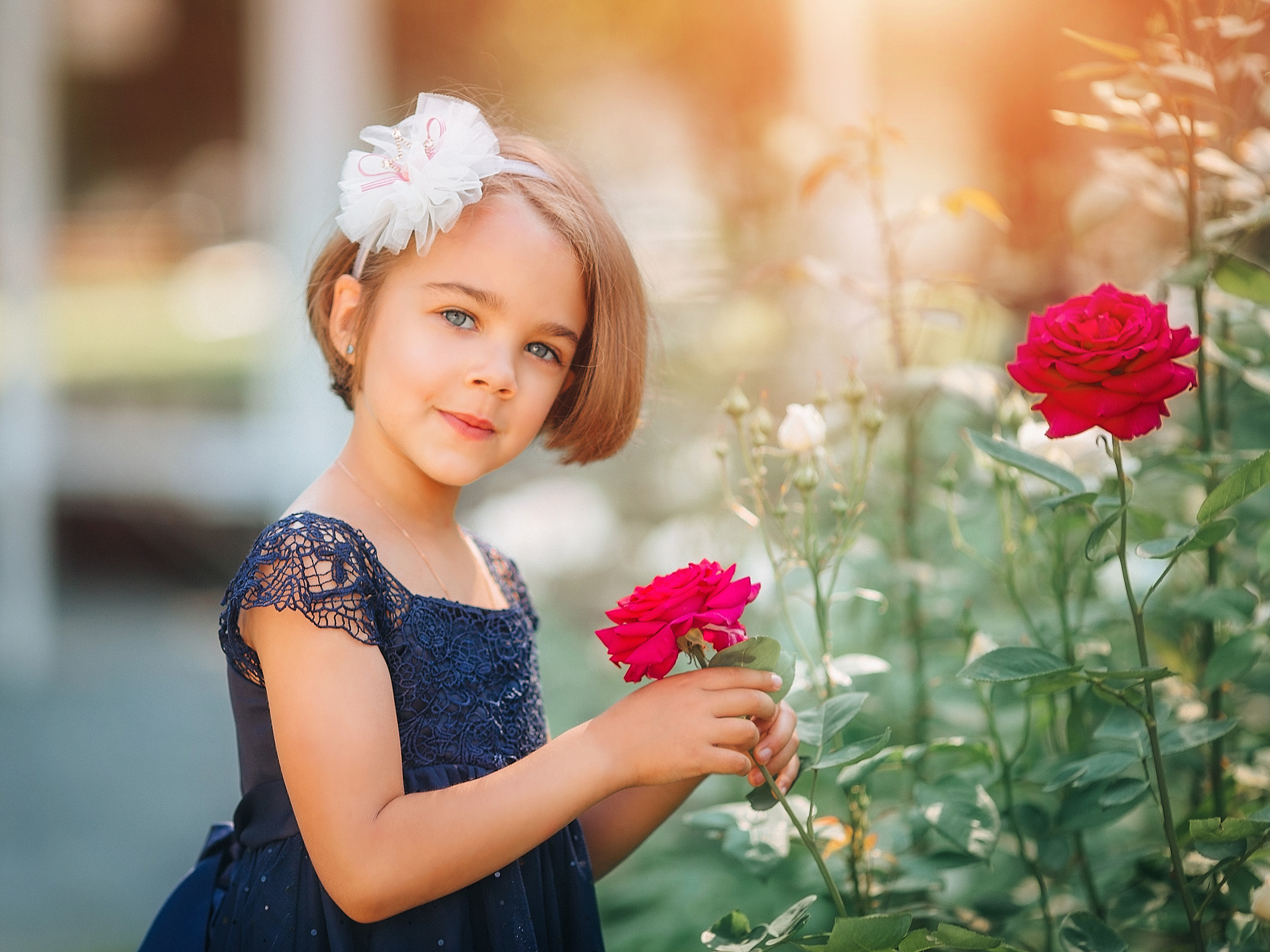 Детская фотосессия в розах. Детский и семейный фотограф с животными в Москве Гурьева Надежда