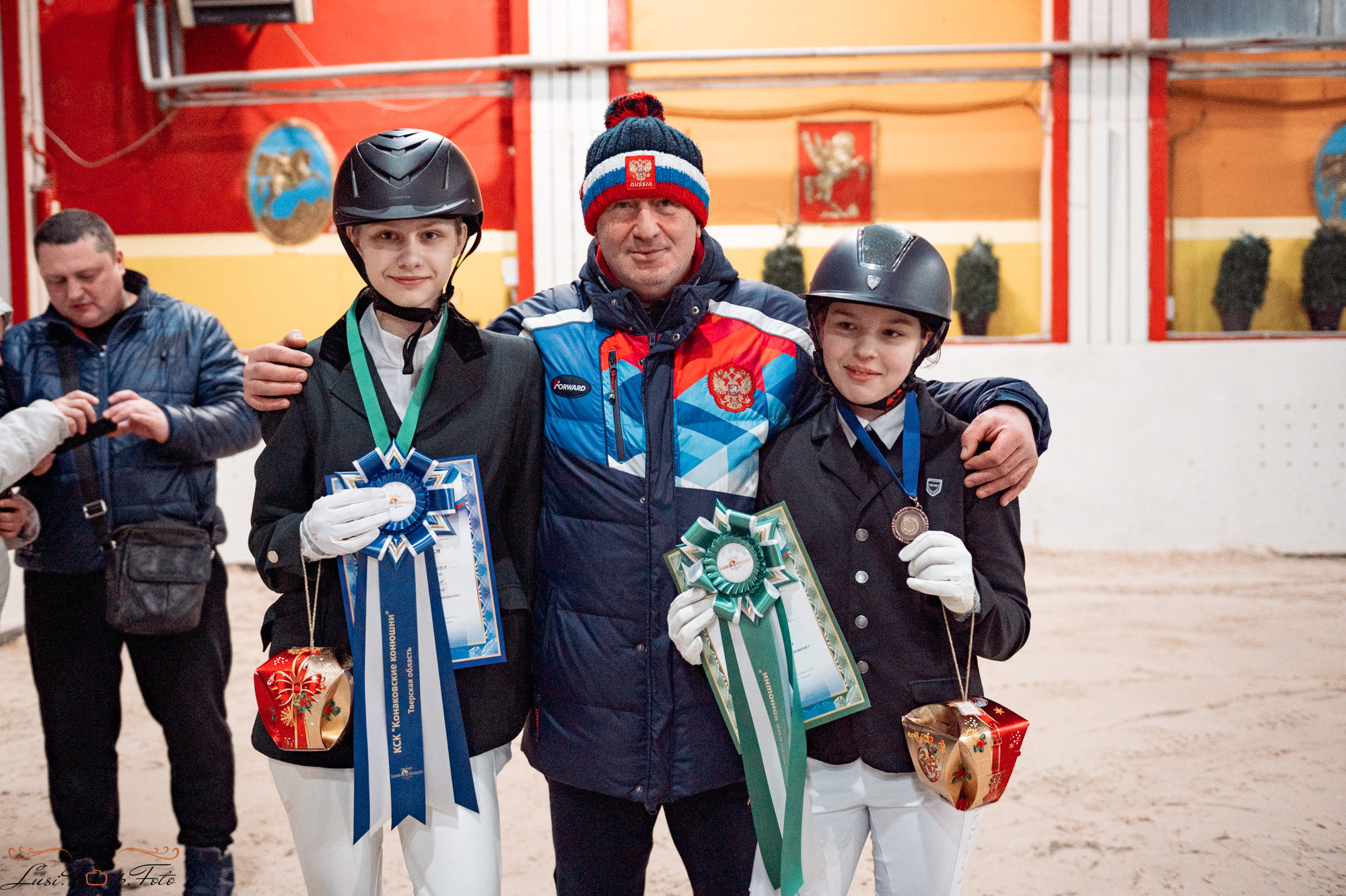 Новогодний конкур Конаковские Конюшни. Конный и фотограф с животными в Твери Топталова Люся