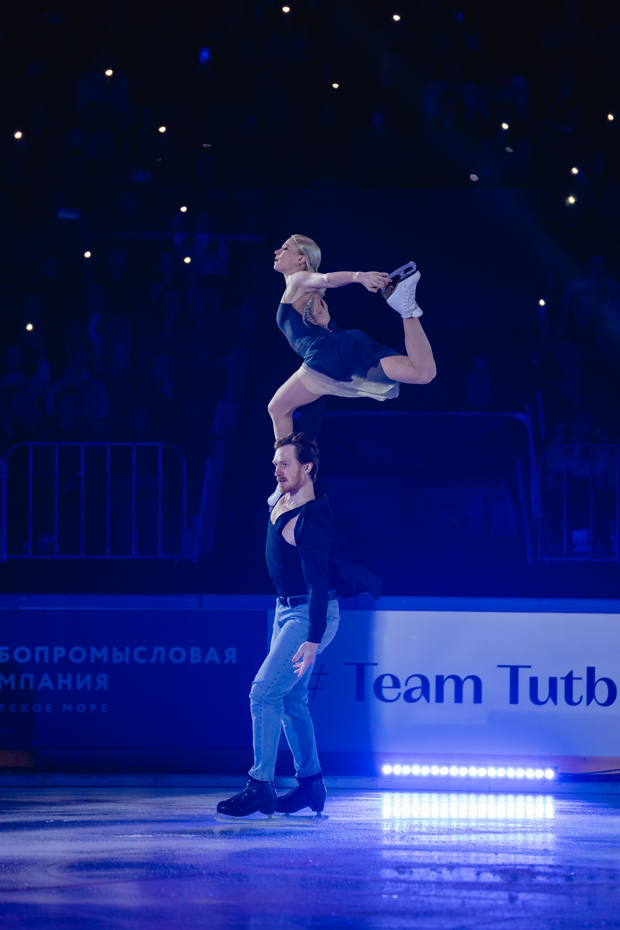 Шоу «Чемпионы на льду» в Новосибирске. Воробьева Ксения — Спортивный и танцевальный фотограф Новосибирск