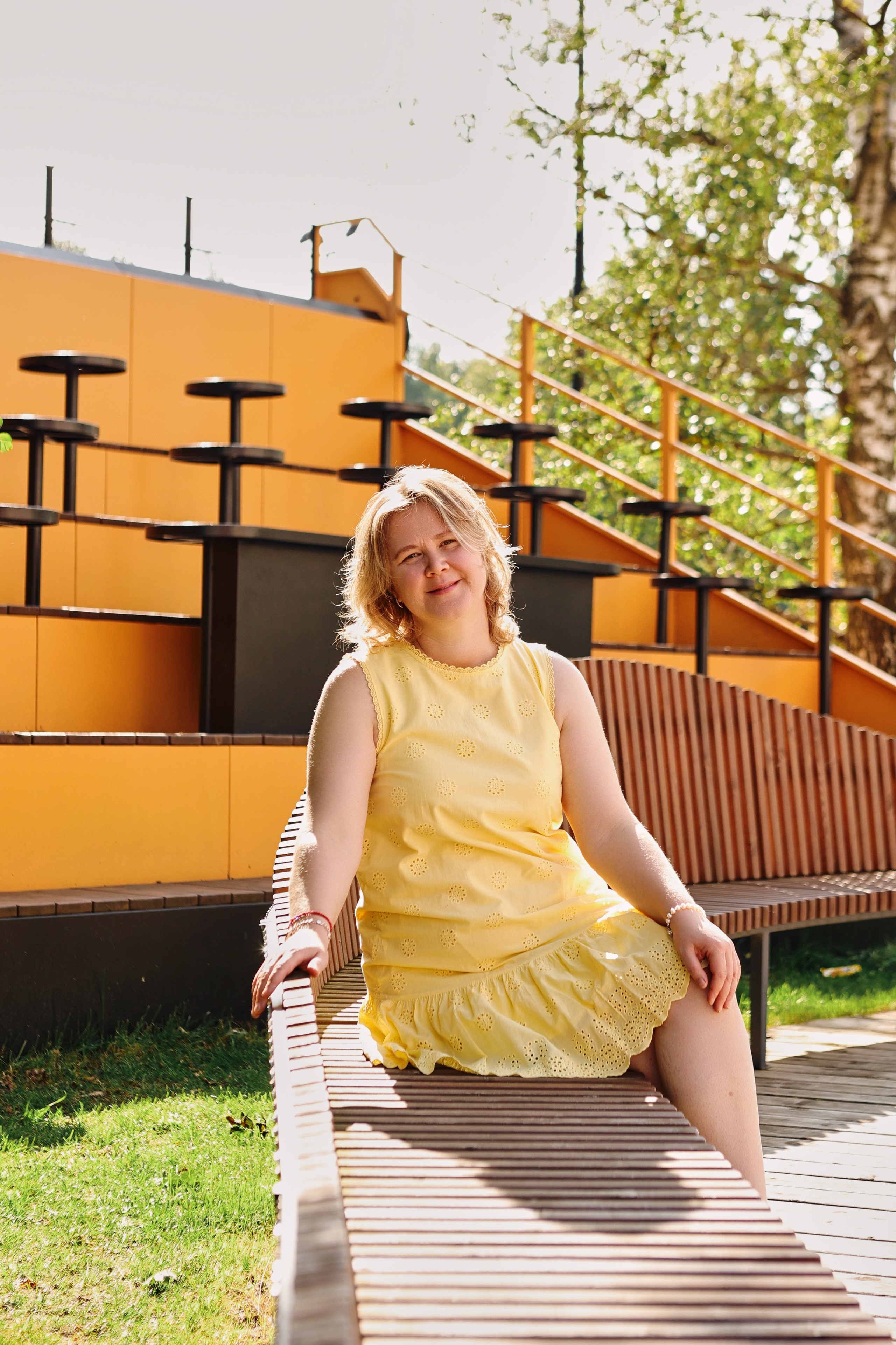 Катя в солнечном платье. Экспресс-съемка. Фотограф для вас и вашего бизнеса в Москве Альбина Никифоров