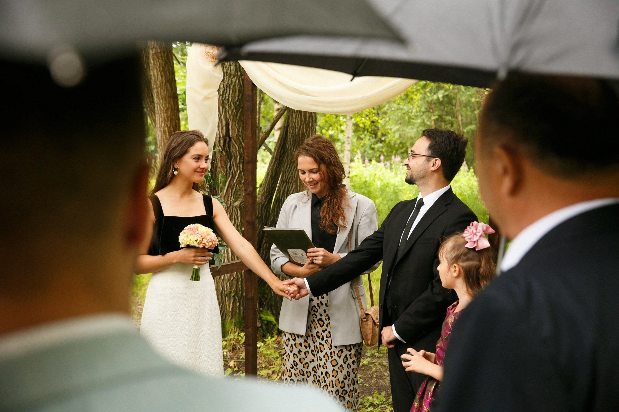 О ЧЕМ ГОВОРЯТ МОЛОДОЖЕНЫ?. ЗАПИСКИ СВАДЕБНОГО ФОТОГРАФА