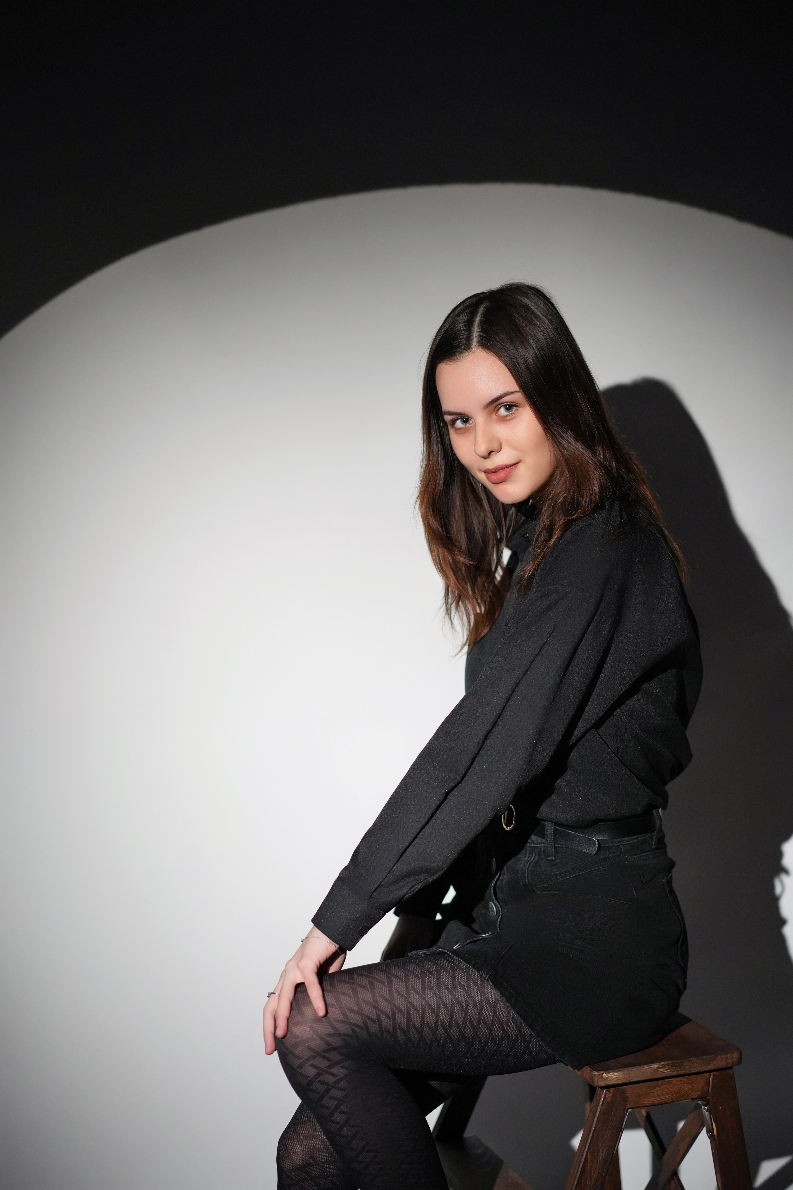 Стиль портрета в студии. GOTRA — выпускные альбомы в Тюмени