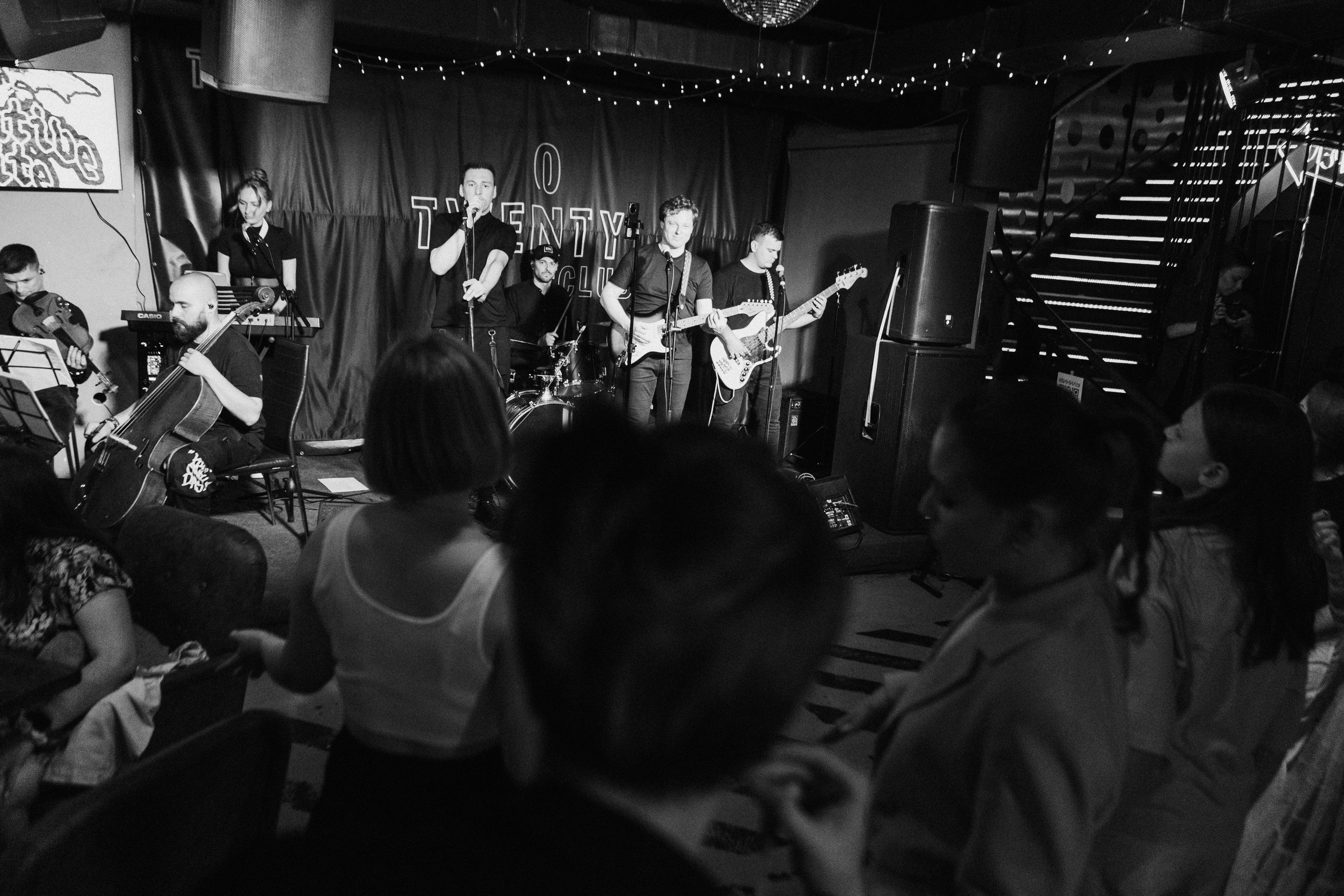 Выстпление KRAKER MUSIC BAND & DA VINCI String Quartet