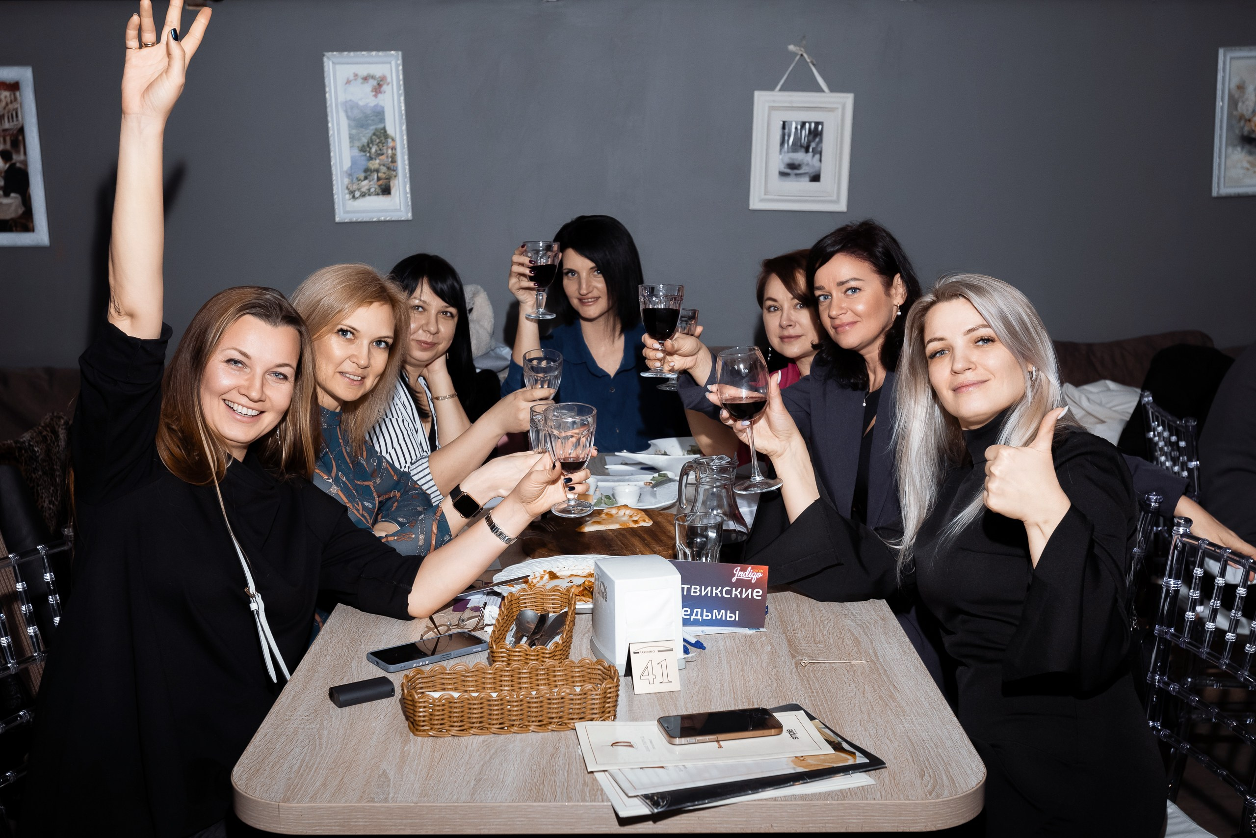 Фото с репортажа квиз-шоу ЛИГА ИНДИГО в ресторане Алые Паруса. Фотограф в Санкт-Петербурге — Сергей Петров