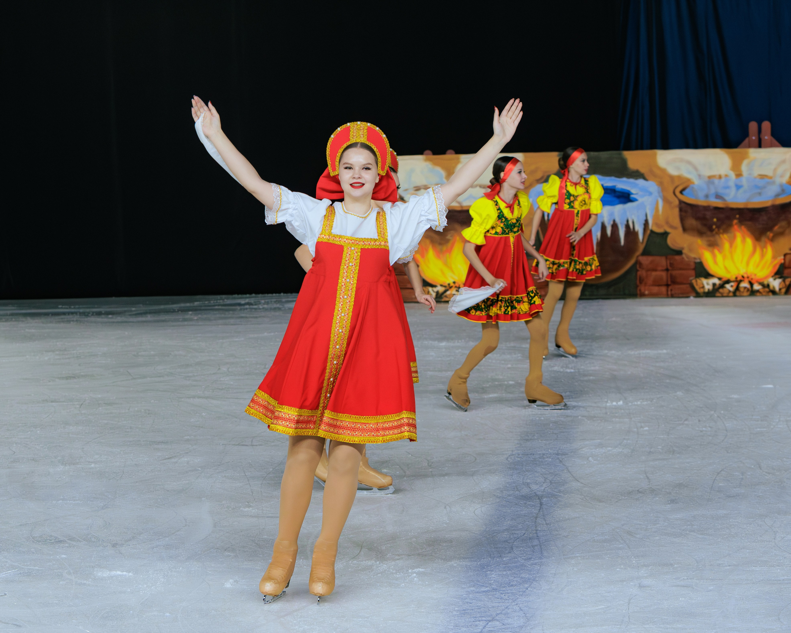 Детский театр на льду «АЛЕКО». Выпускные альбомы и школьный фотограф в Подольске, Троицке, Щербинке, Москве и Московской области