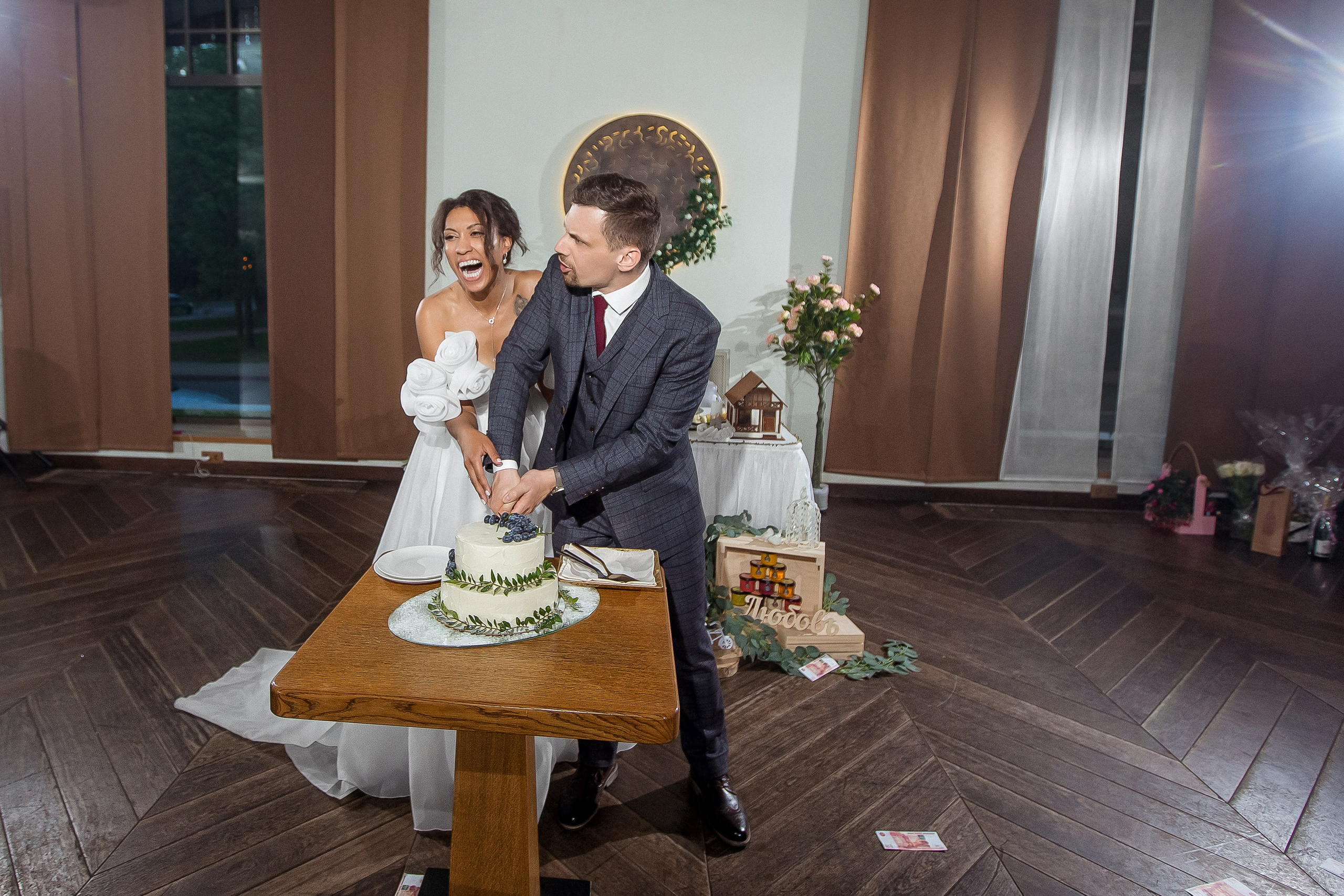 Свадебная фотосессия в Пушкине. Свадебный и семейный фотограф Алексей Аверин