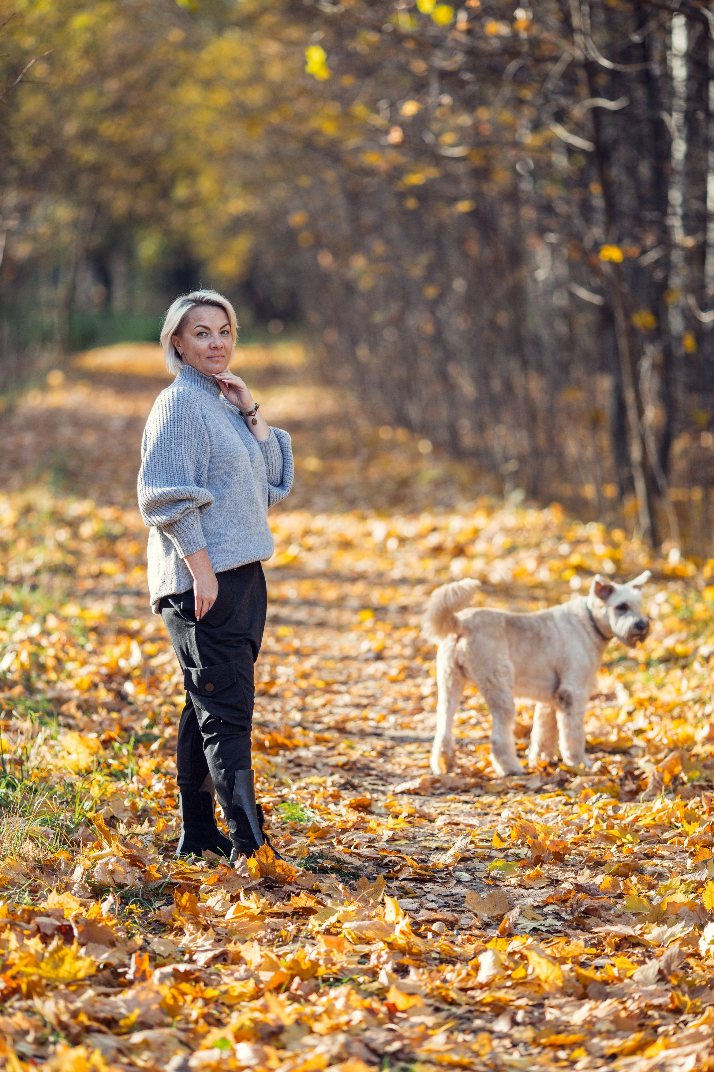 Фотопрогулка семьи в осеннем лесу. Фотограф — Евгений Свистков