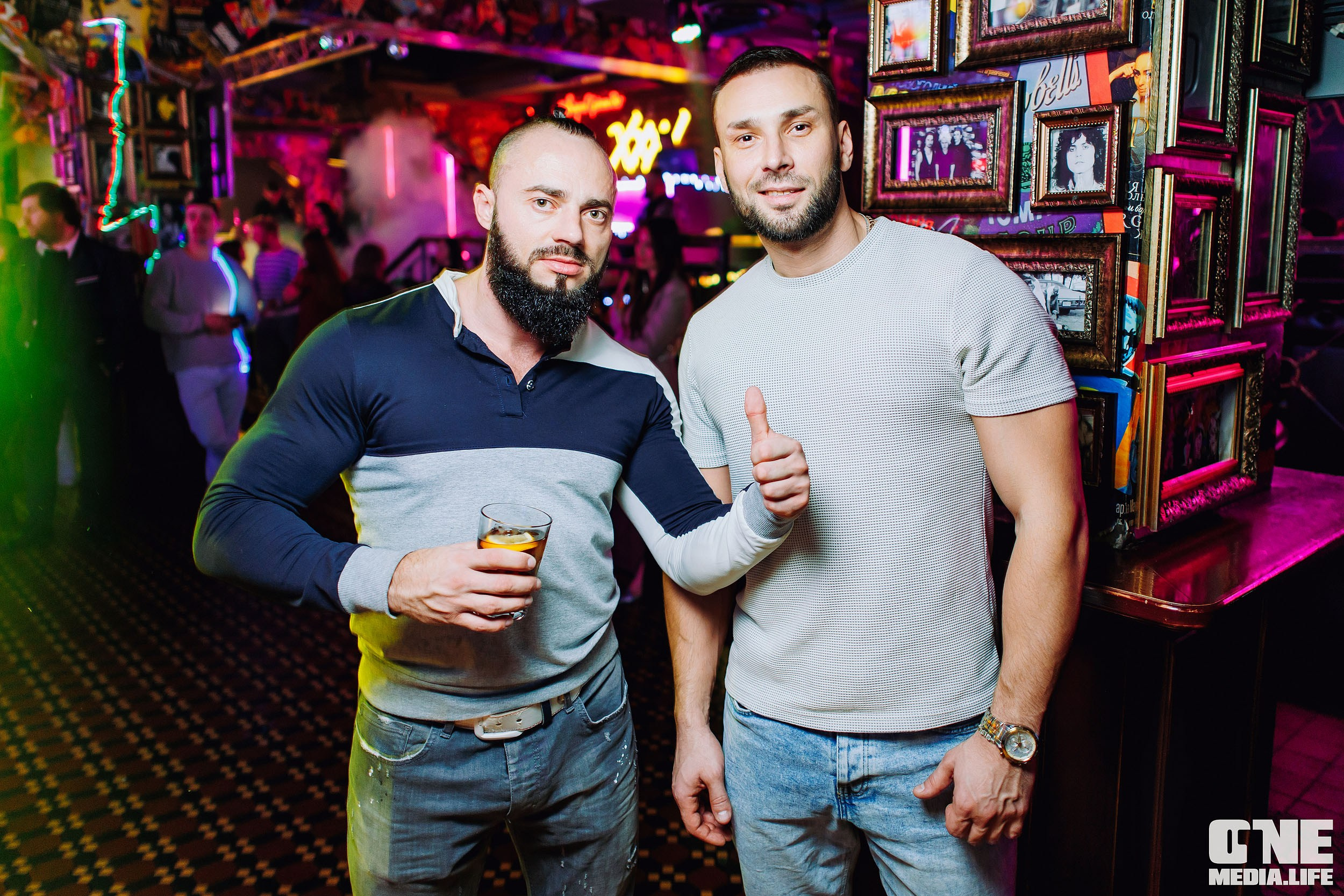 Фоторепортаж из бара XxxX. One Media Life: фоторепортажи, фотоотчеты с мероприятий и заведений