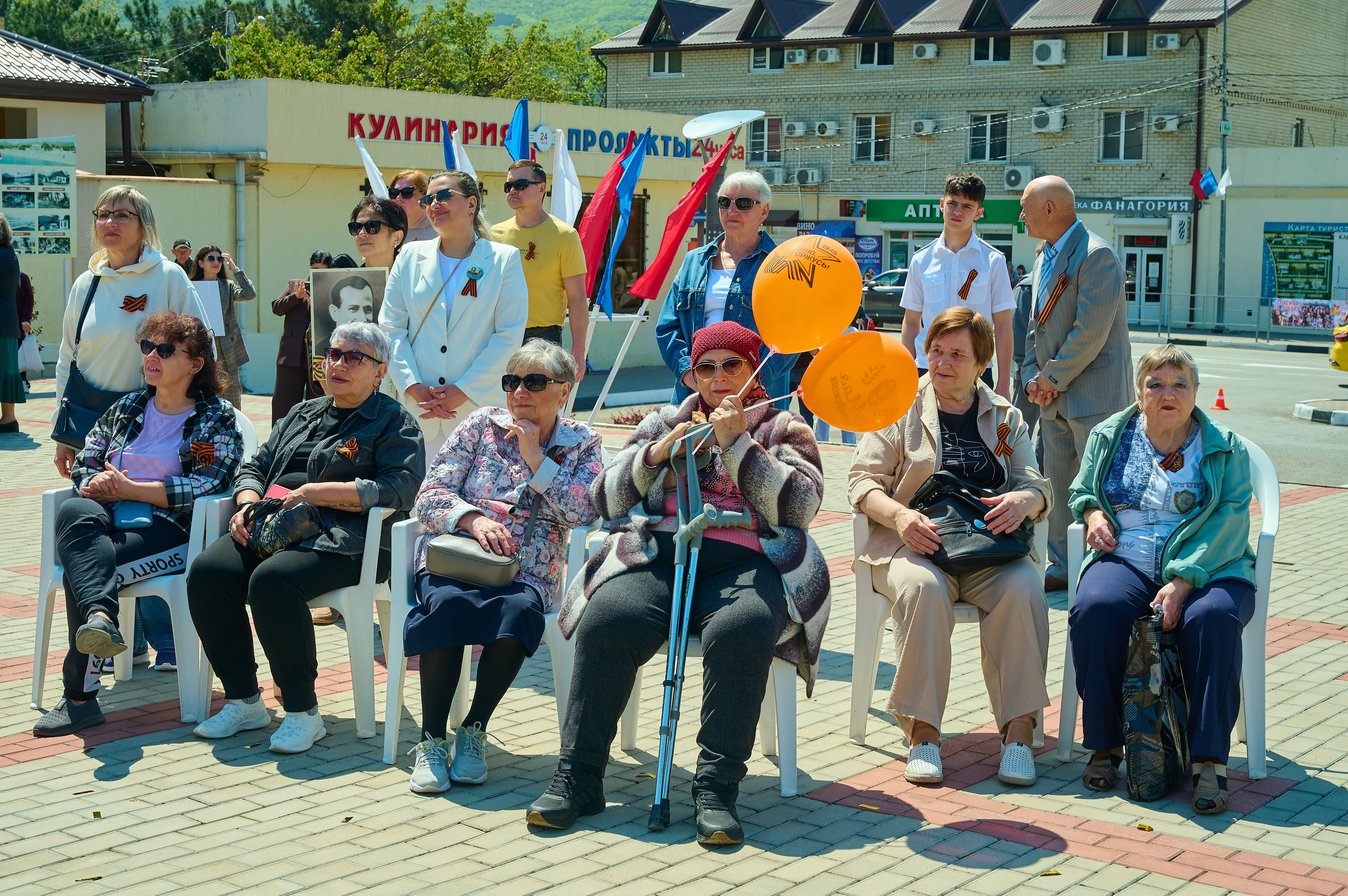 Митинг (мая в Кабардинке. Жизнь курорта Кабардинка в фотографиях