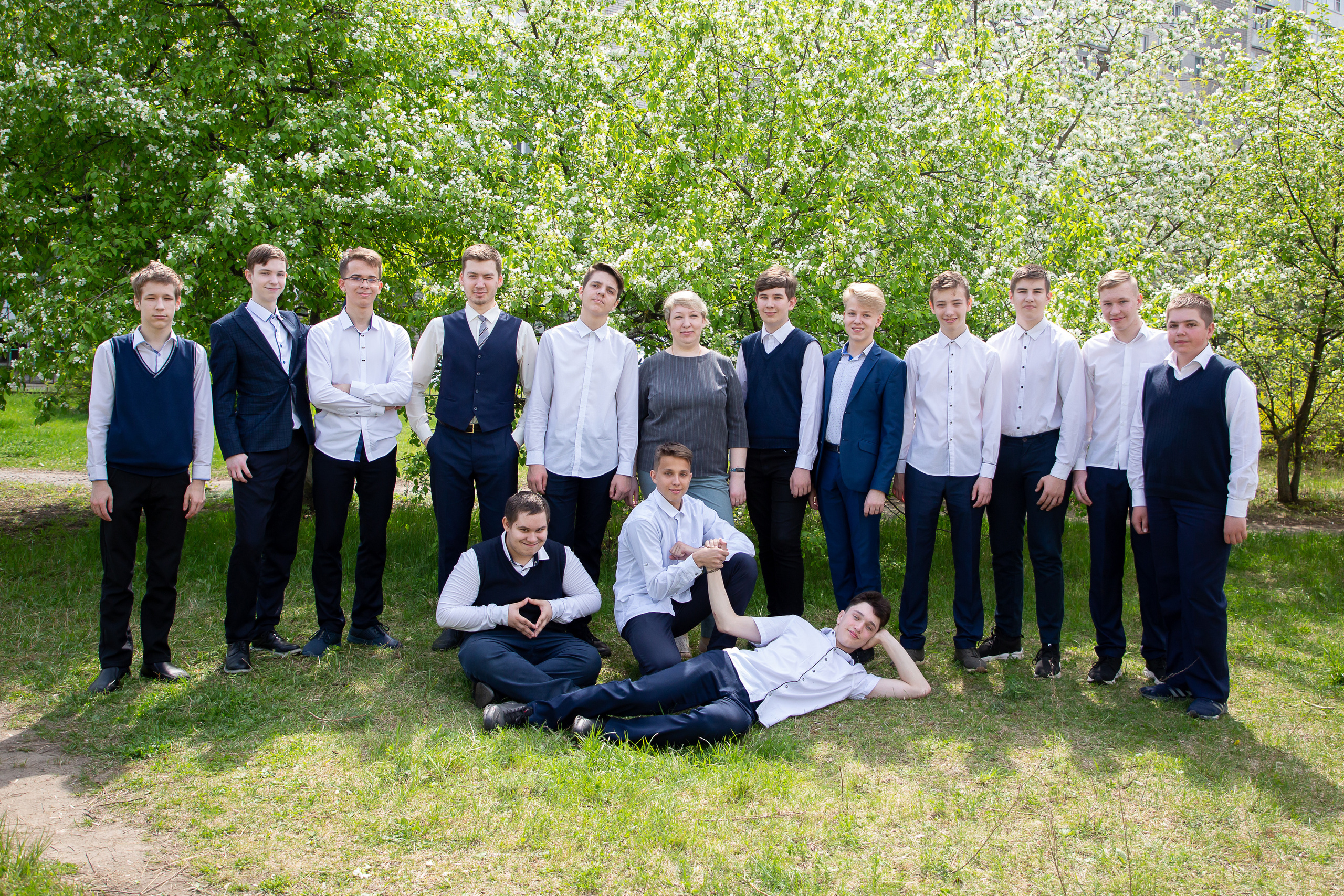 9 и 11 классы (КНИГИ) 3600р. Фотограф Алёна Финашова