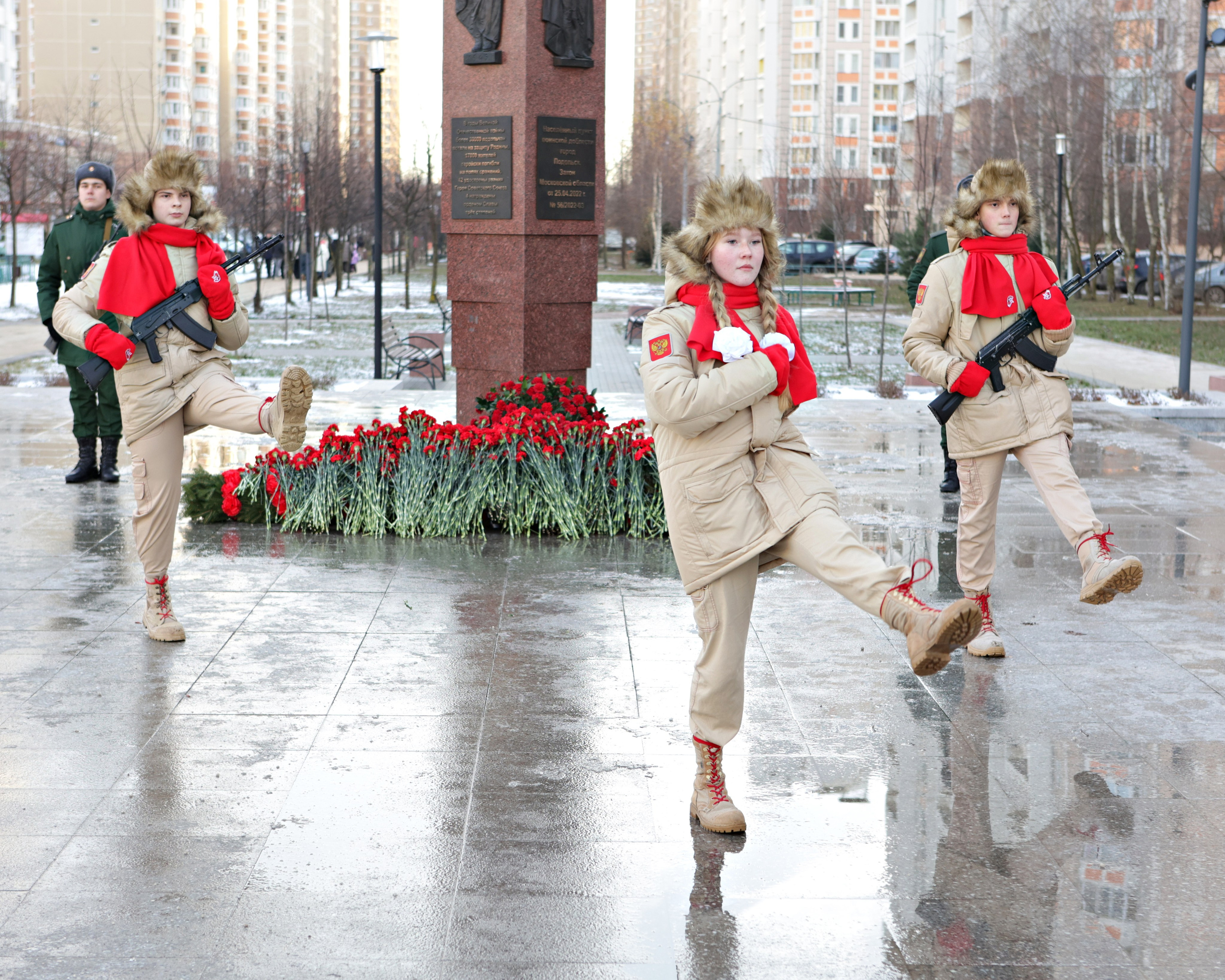 День воинской славы России в г. Подольск. Выпускные альбомы и школьный фотограф в Подольске, Троицке, Щербинке, Москве и Московской области
