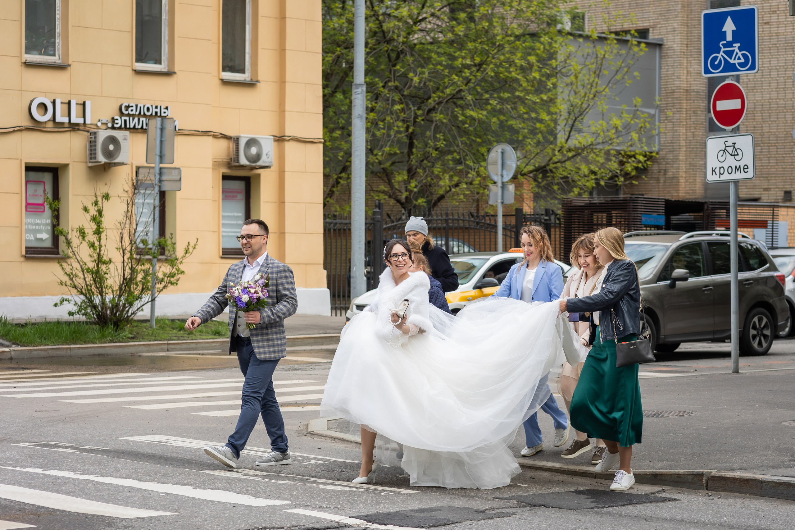 Миша и Маша. Весенняя свадьба 18.04.2023. Семейный фотограф в Москве Наталья Чуб, заказать Фотокнигу