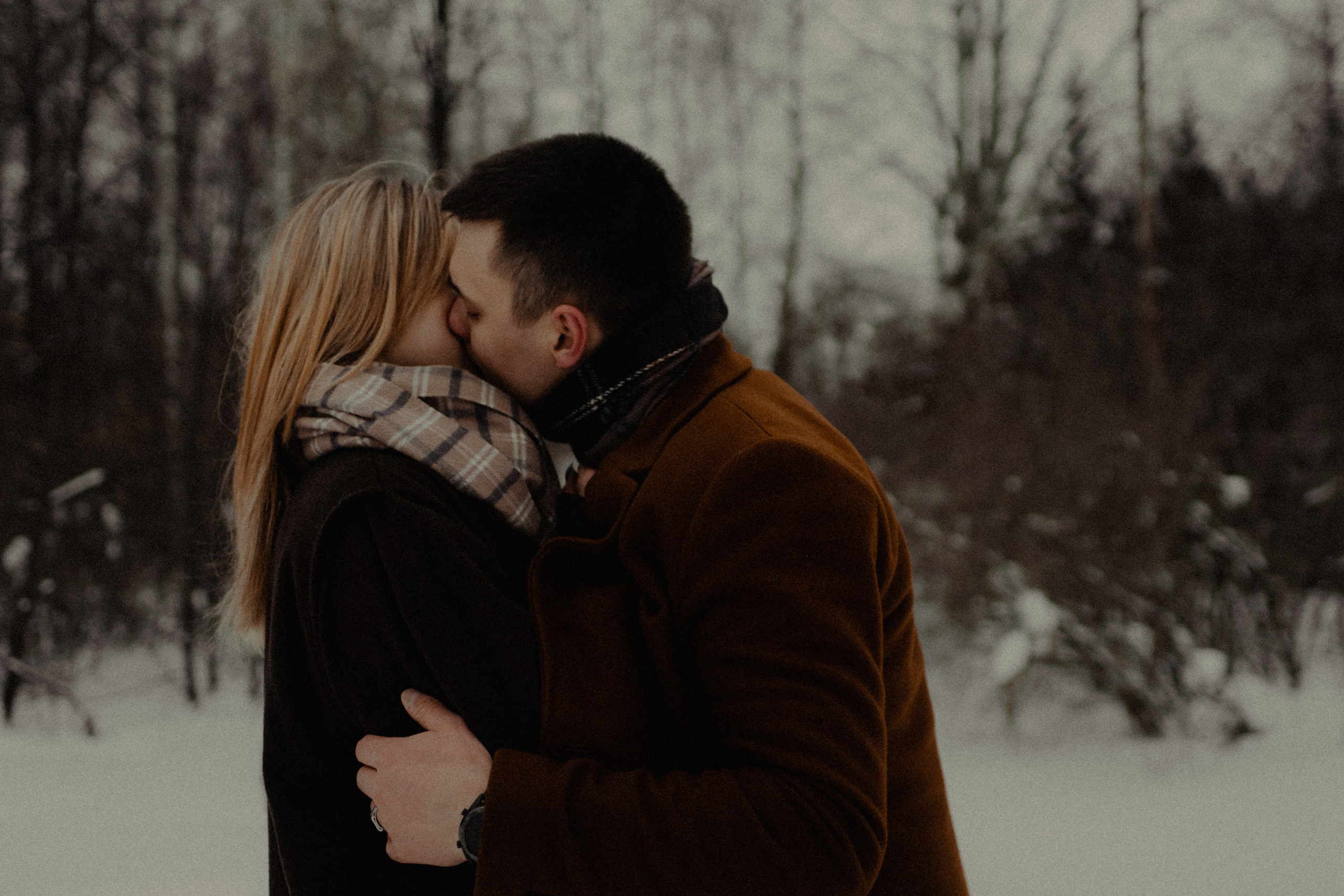 Зимняя фотосессия love story. Свадебный фотограф, Love Story Екатеринбург, Тюмень Кострова Елизавета