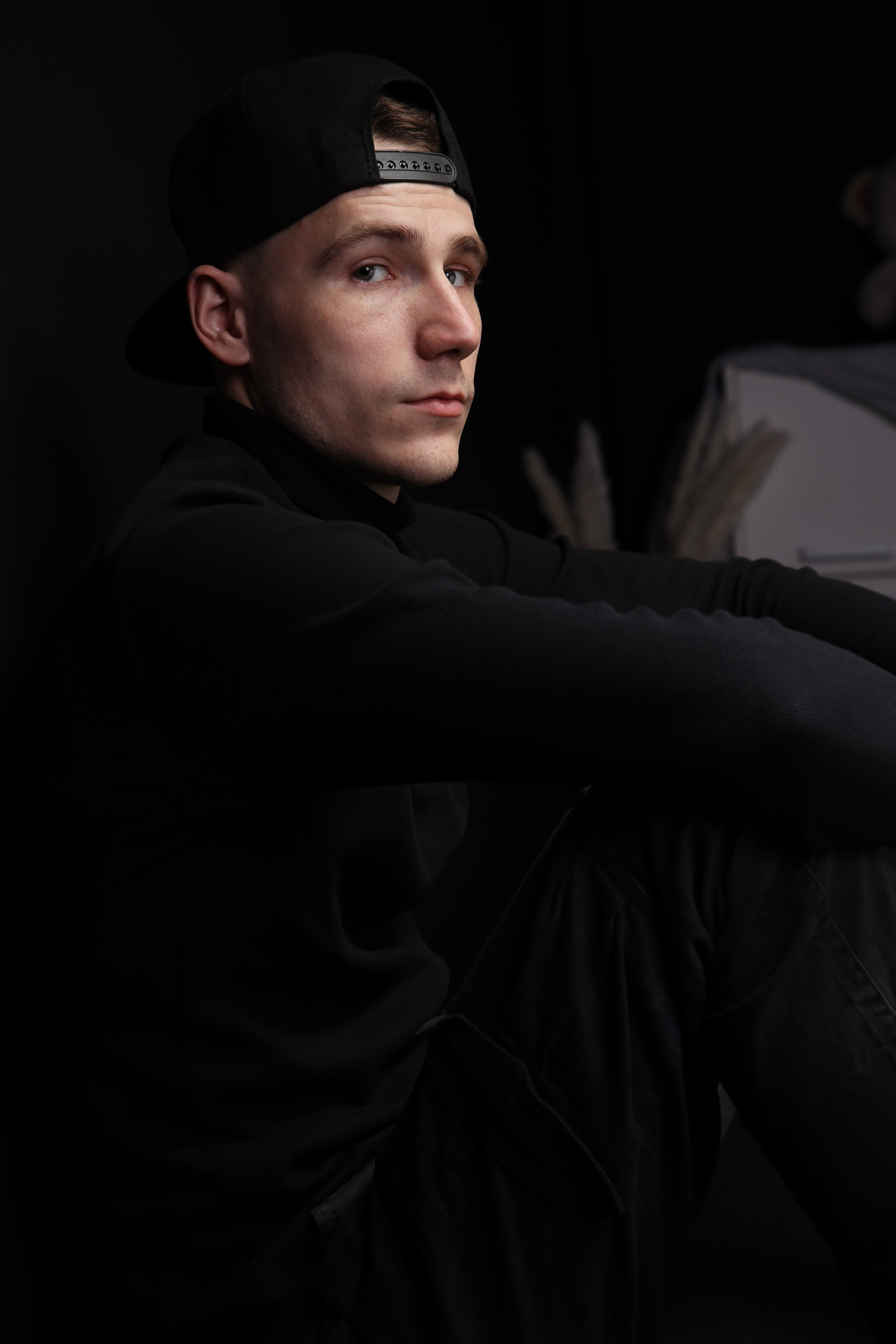 The White hat Alex. Профессиональный фотограф в Воронеже Владислав Крылов