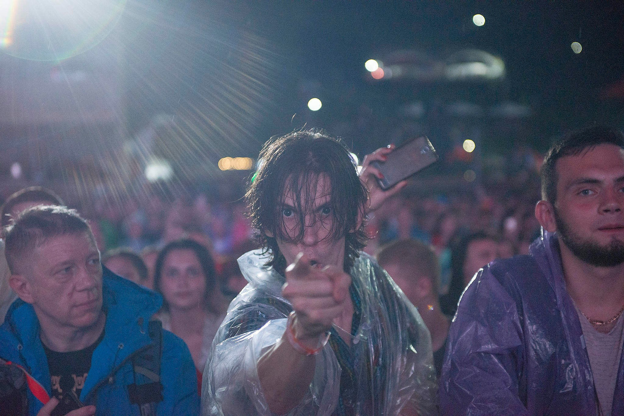 Зрители на музыкальном фестивале в Красной Поляне. Съемка для компании Мегафон в 2019 году.