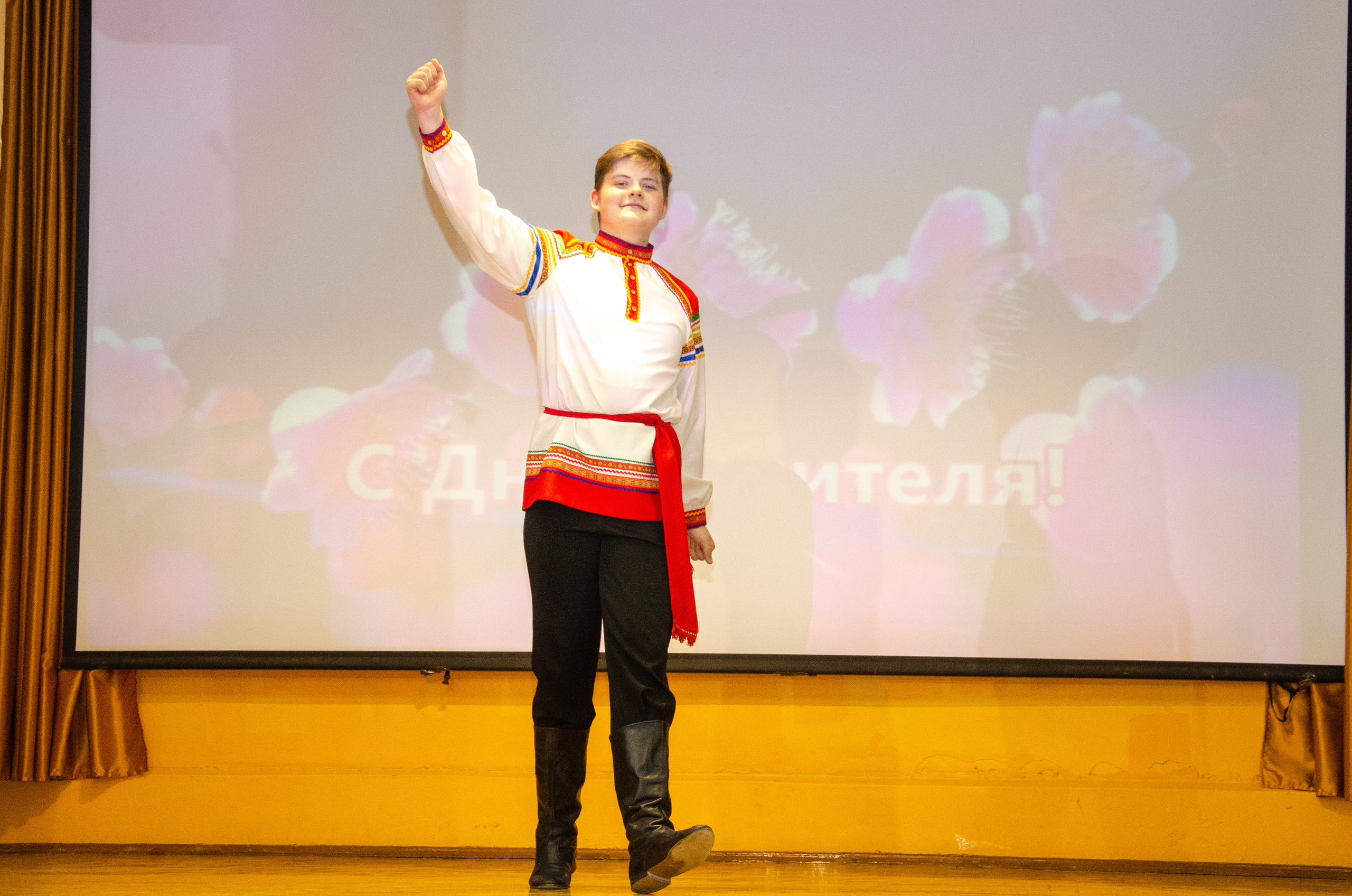 День учителя 2022. Выпускные альбомы в Москве и области от Анны Гайдаш