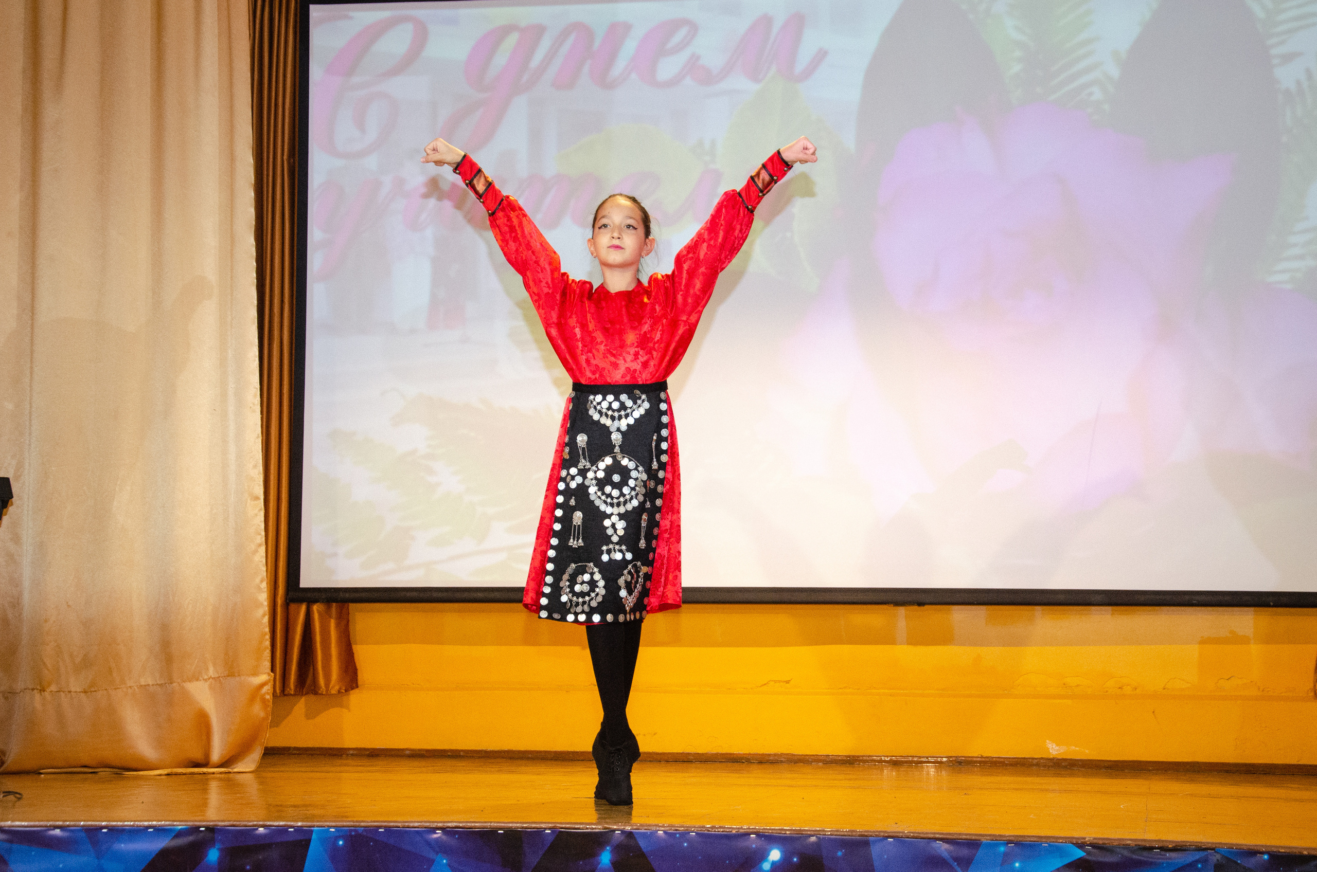 День учителя 2022. Выпускные альбомы в Москве и области от Анны Гайдаш