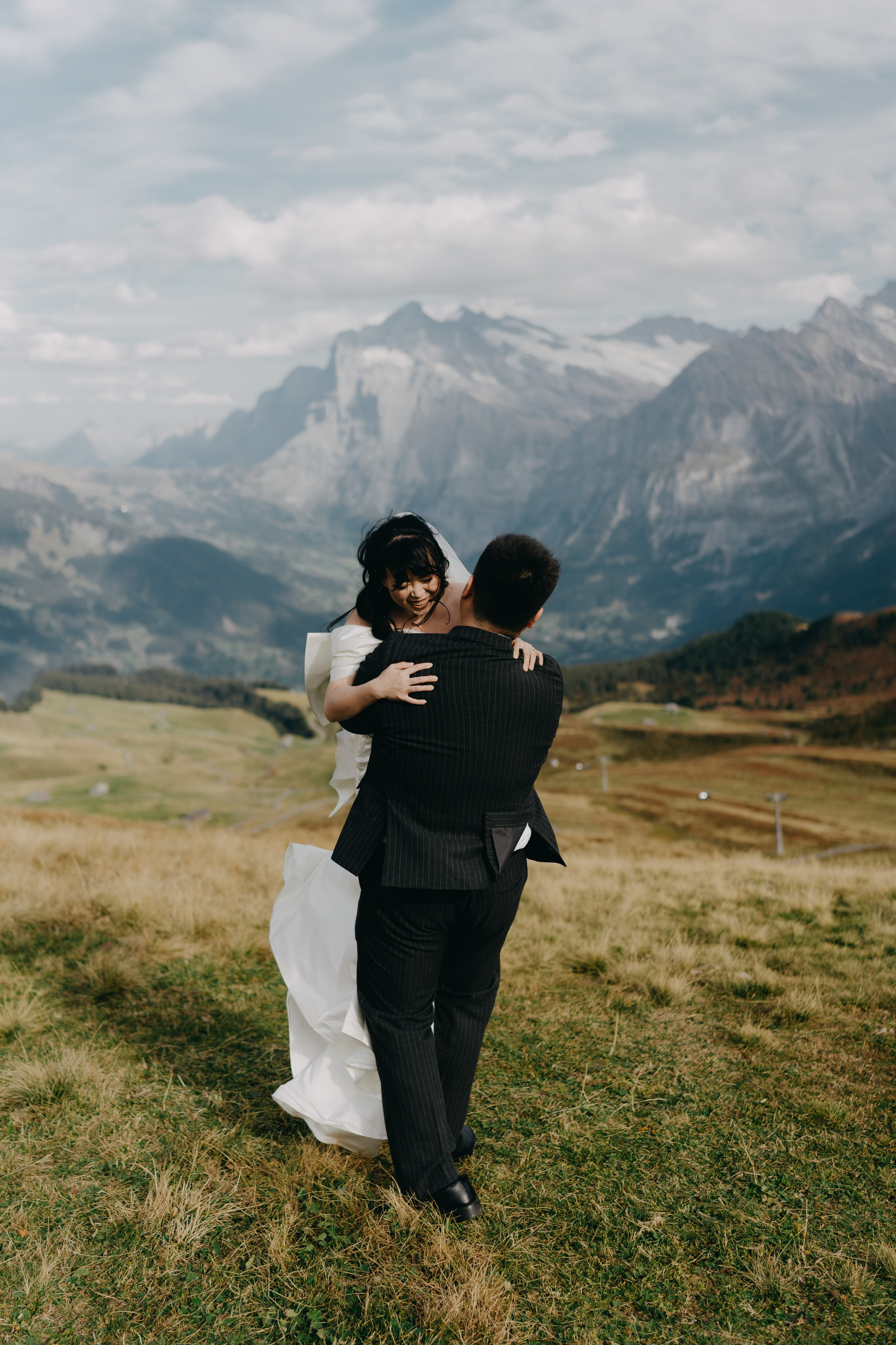 Wedding Photography elopement in Switzerland Europe. Professional Wedding Photographer Geneva & Romande Switzerland | Tanya Creator