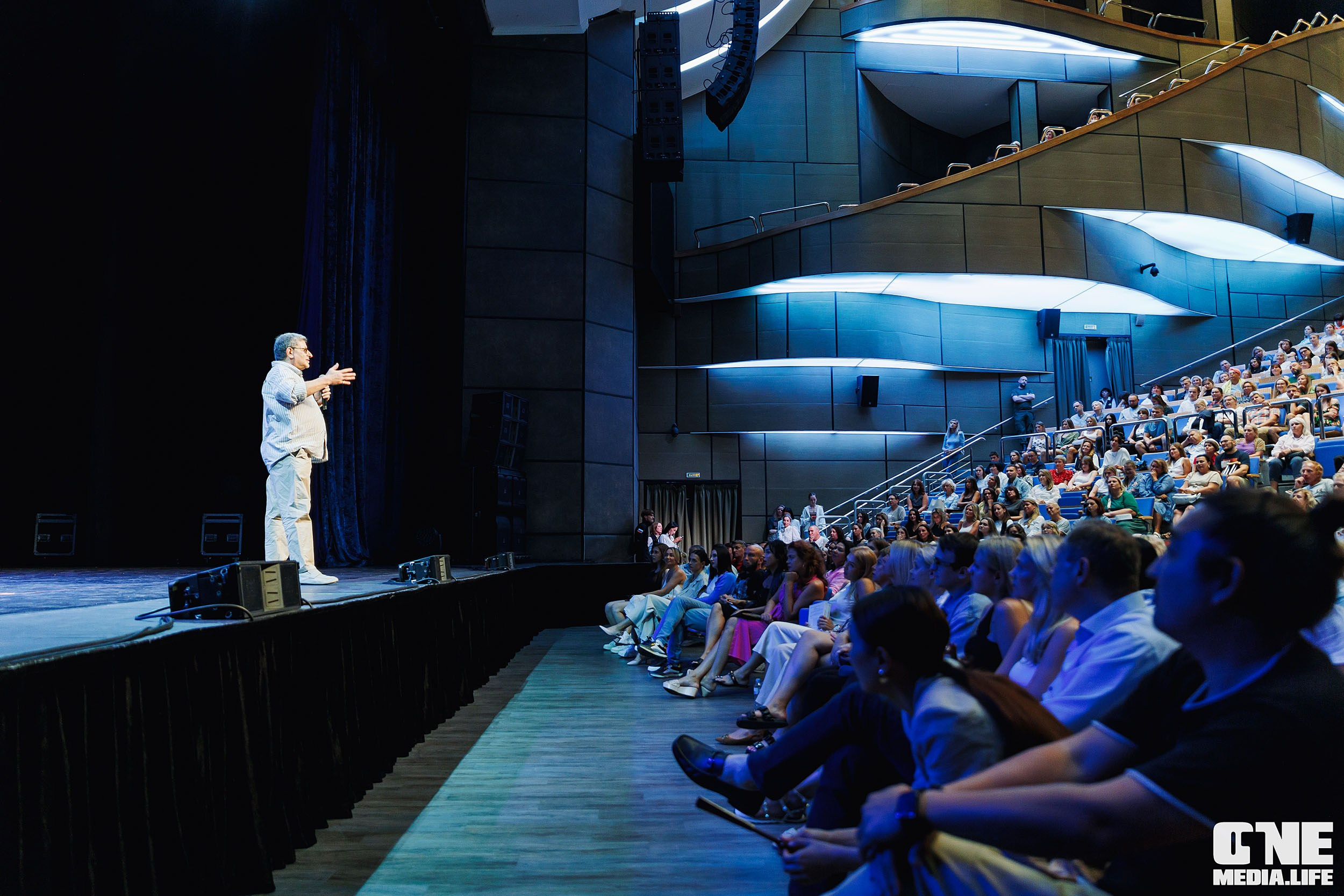 Фоторепортаж с лекции Михаила Лабковского. One Media Life: фоторепортажи, фотоотчеты с мероприятий и заведений