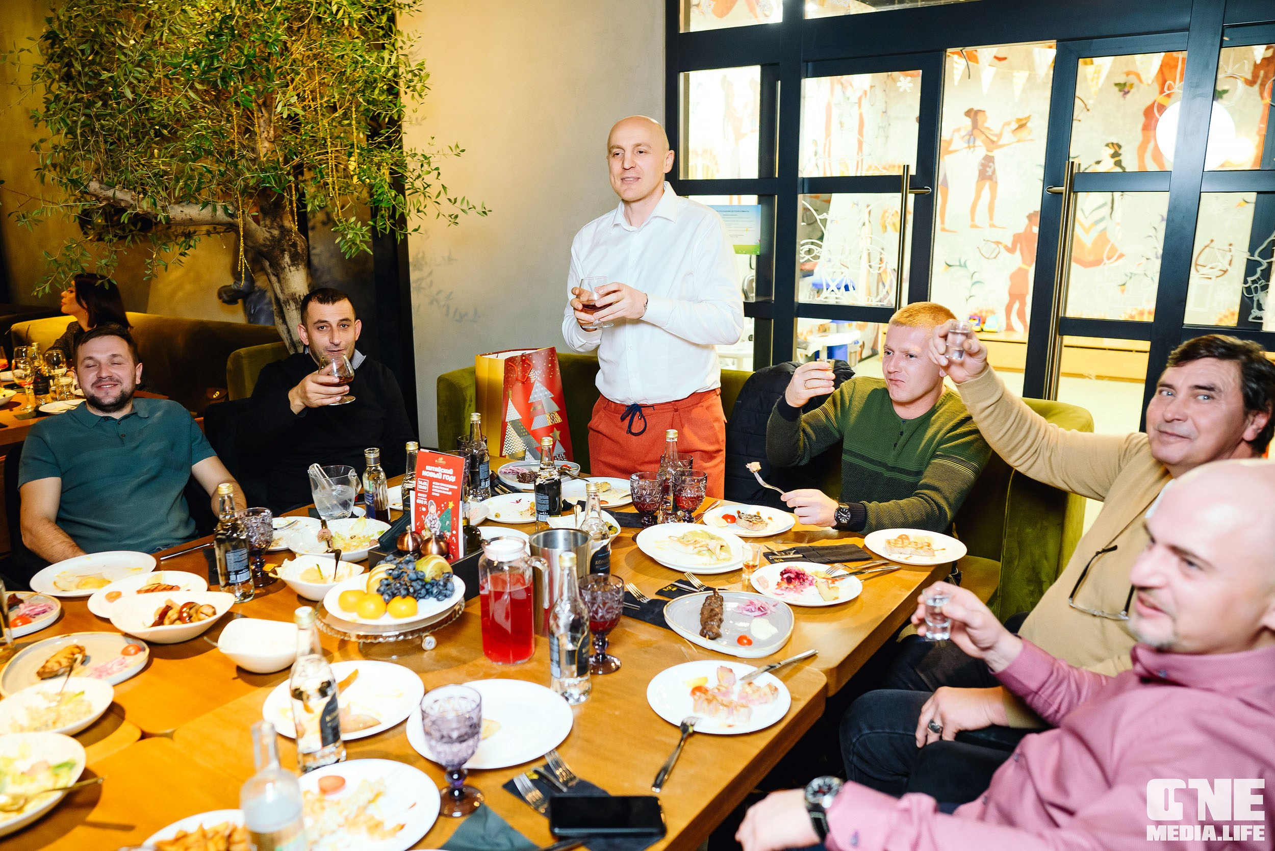 Предновогодний марафон в El Greco. One Media Life: фоторепортажи, фотоотчеты с мероприятий и заведений