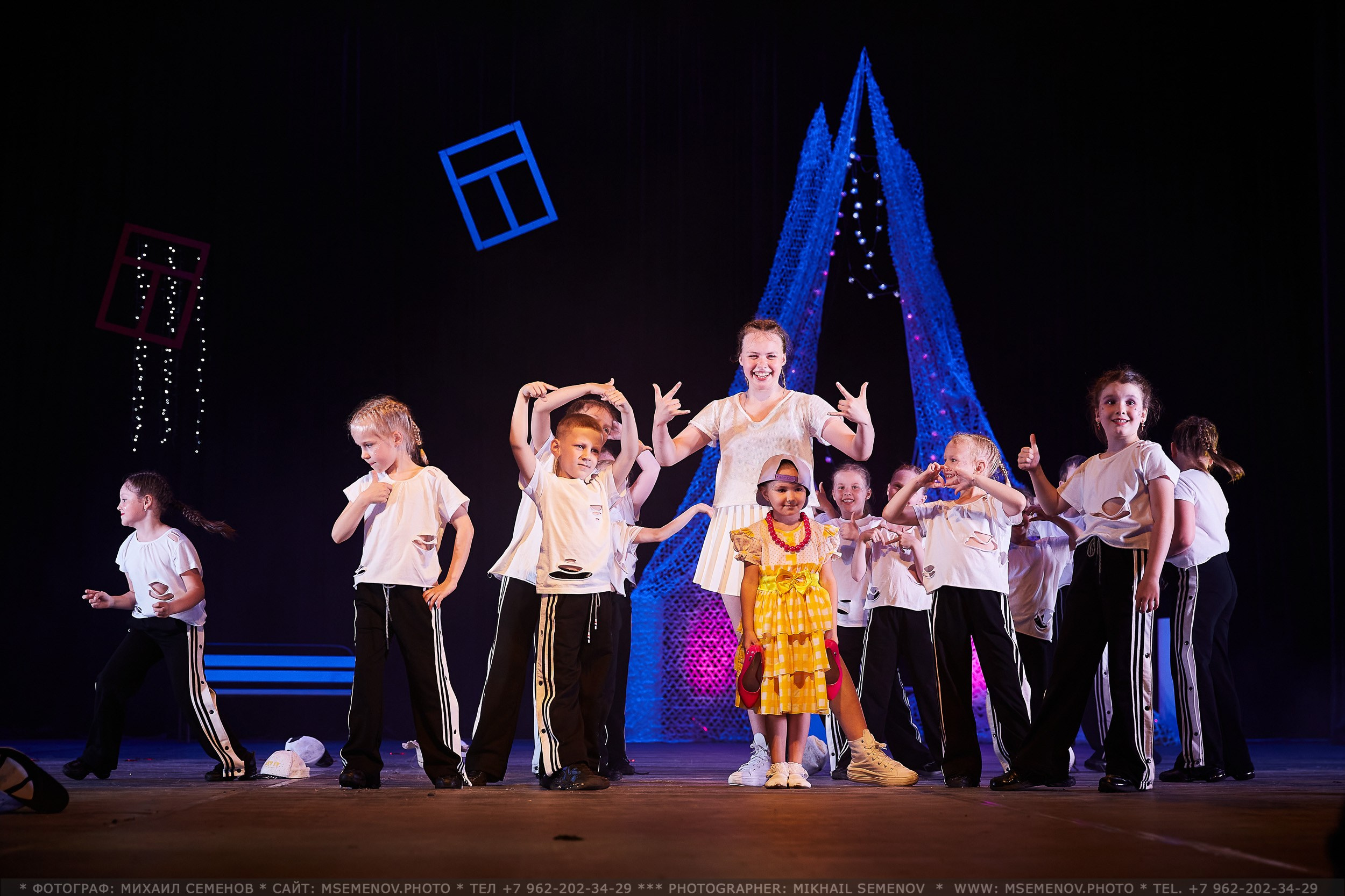 АНОНС фоторепортажа «Танцуй вопреки…» Танцевальный клуб «Априори». Фотограф, фотопроекты Михаила Семенова в Ярославле. Фотошкола