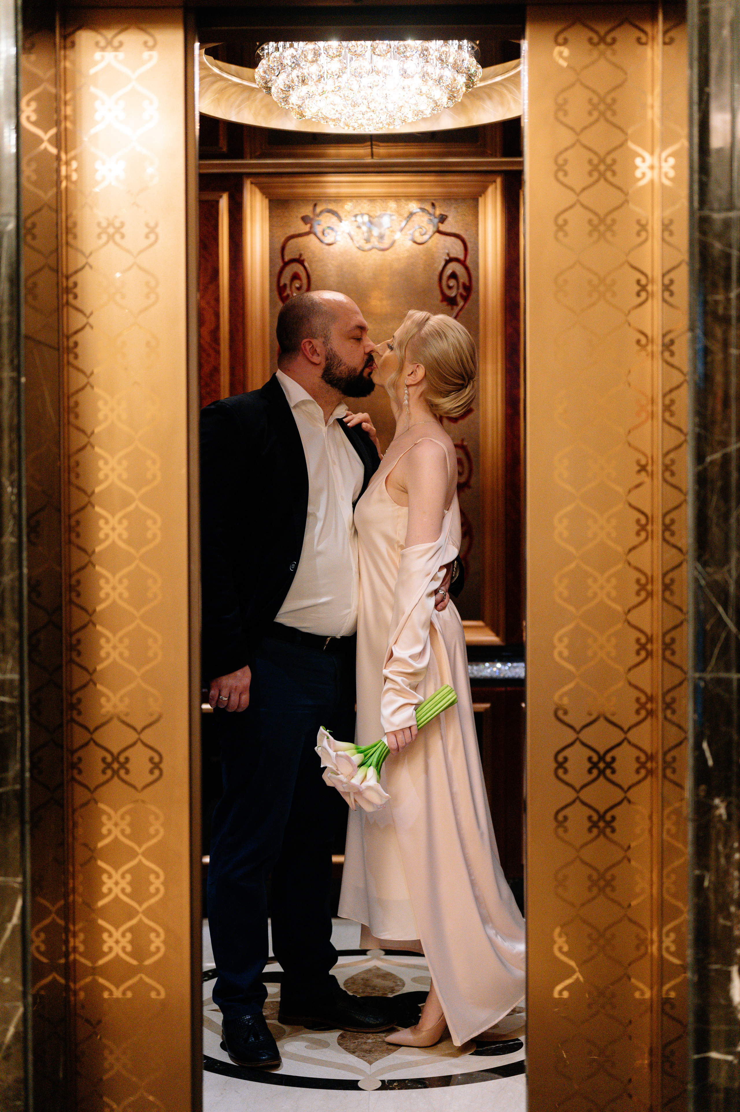 Лучшие отели для свадебного утра в Москве. Свадебный видеограф в Москве Никонова Анна