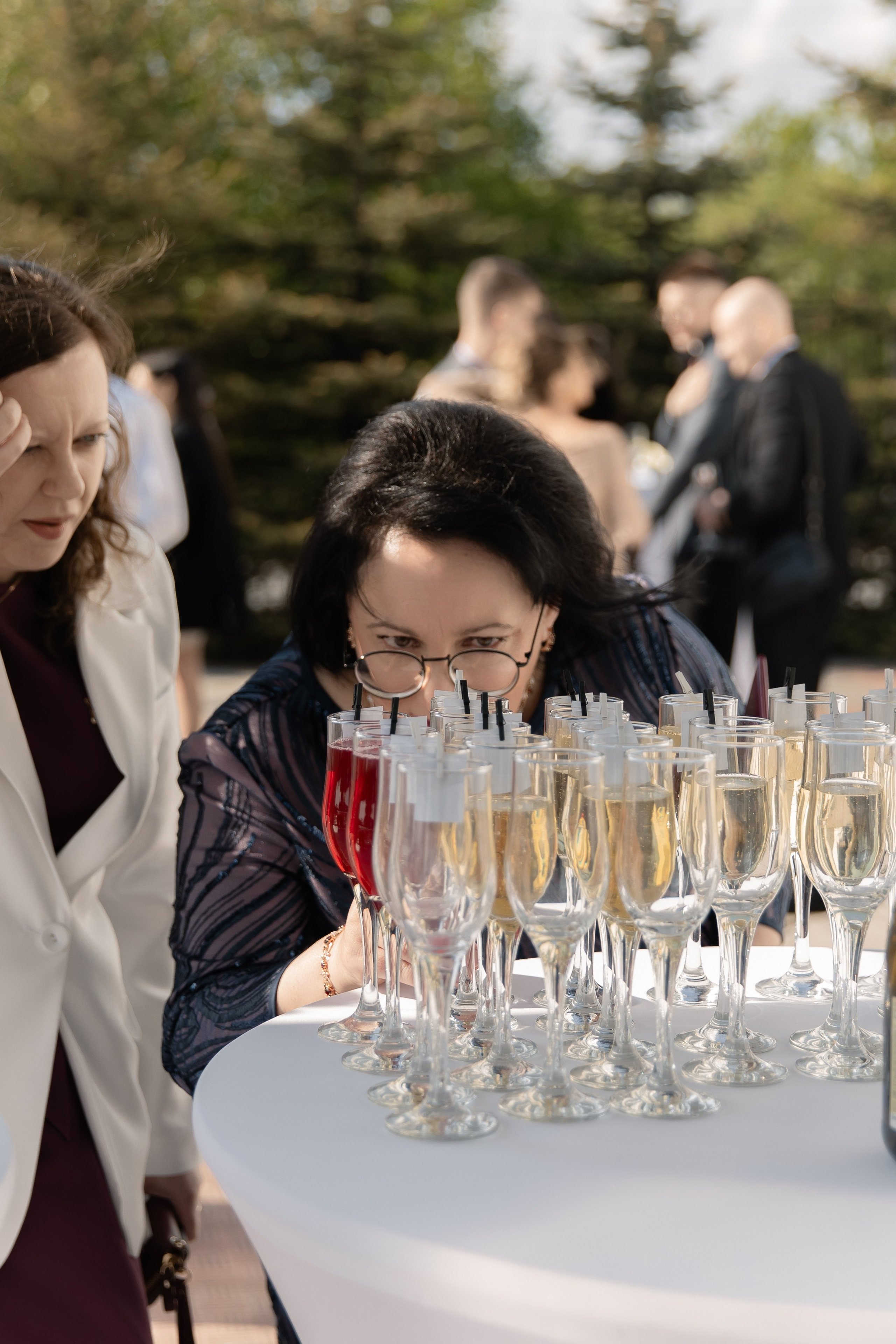 Я создаю профессиональные фотографии, которые сохраняют эмоции, детали и атмосферу вашего праздника. Свадебный фотограф во Владивостоке