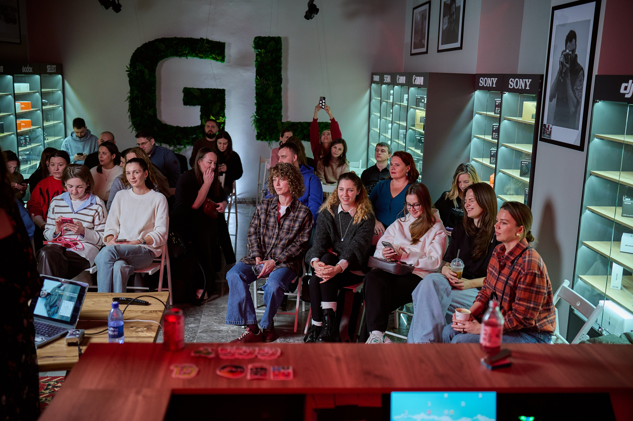 Открытие шоу-рума фототехники GET LENS. Профессиональный фотограф (Краснодар) Роман Гончаров