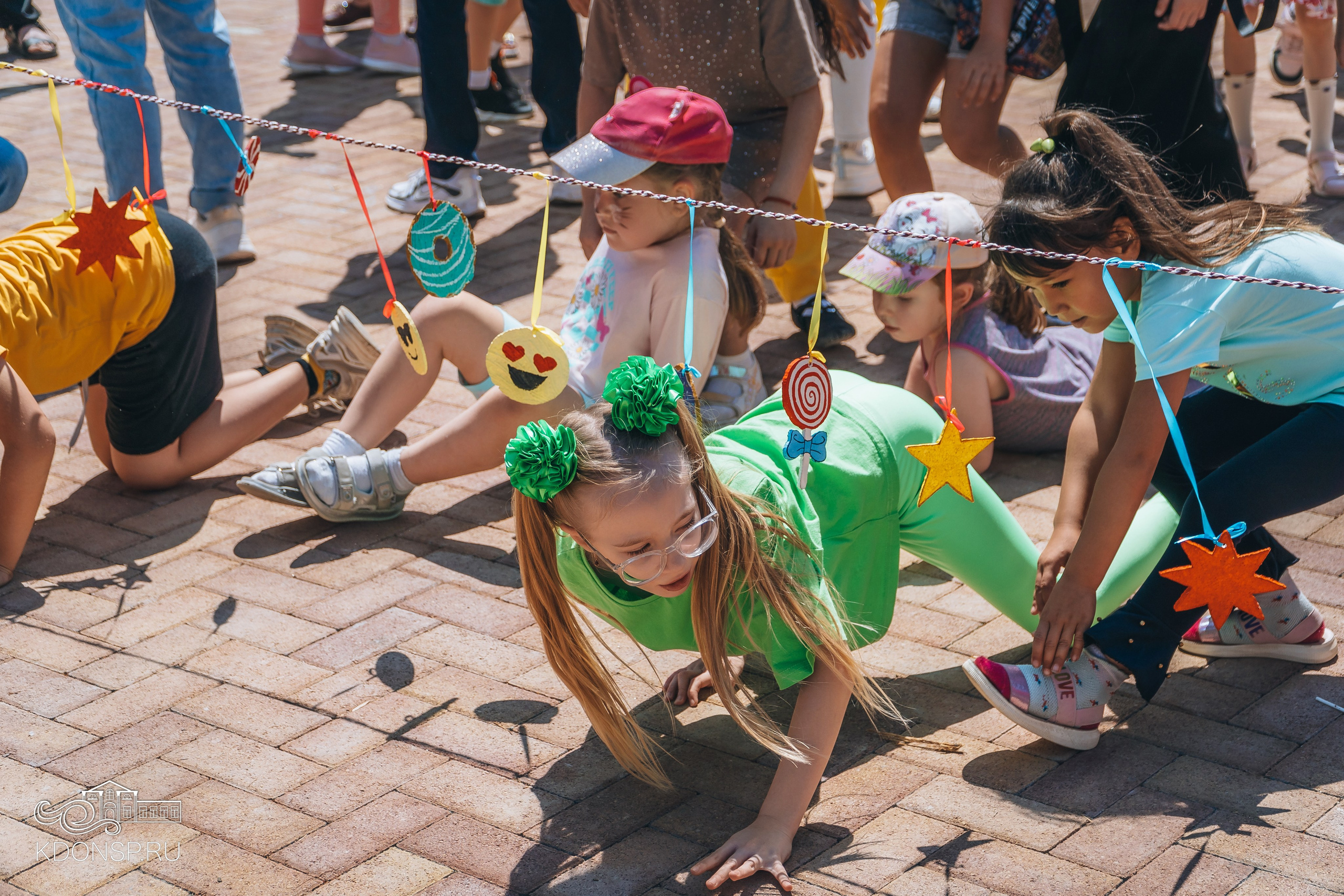 Должны смеяться дети. Новотитаровский Дом культуры