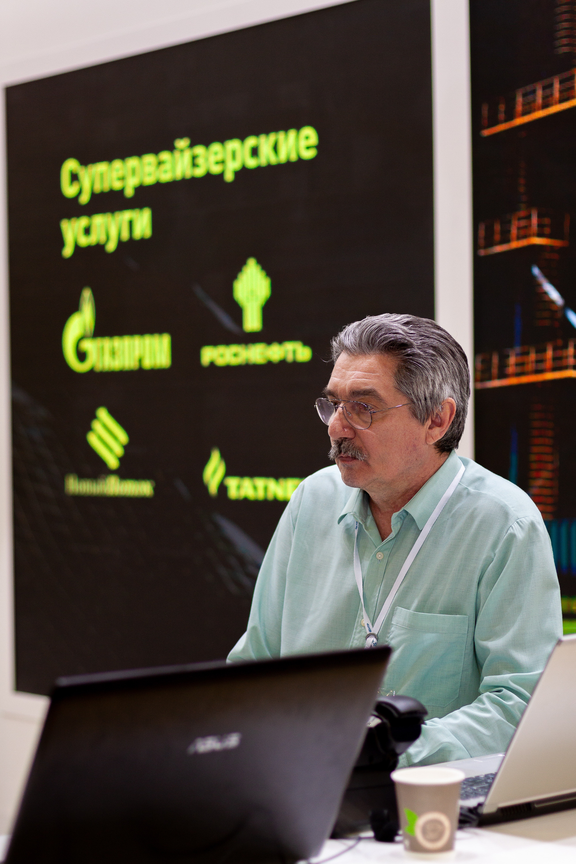 Петровайзер на выставке Нефтегаз-2022. Артем Ершов. Фотограф, Тверь